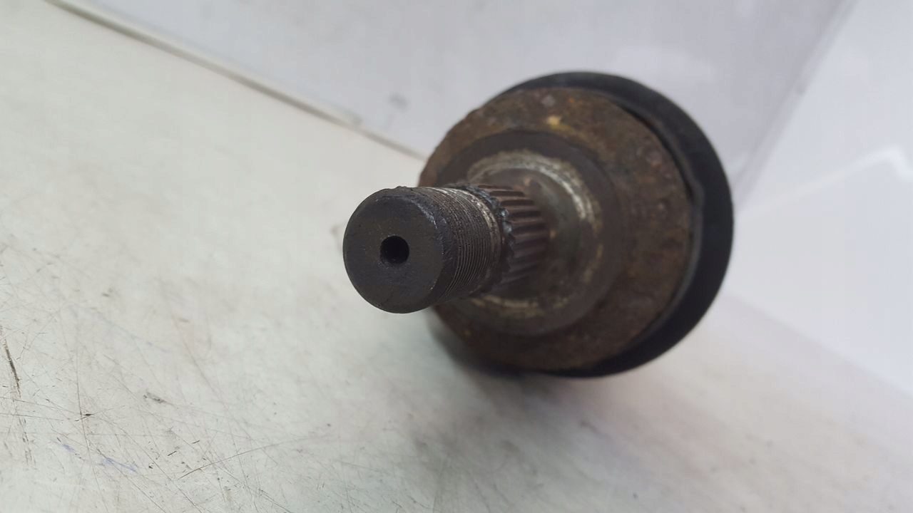semi-axis short. left Peugeot 307CC 2,0b