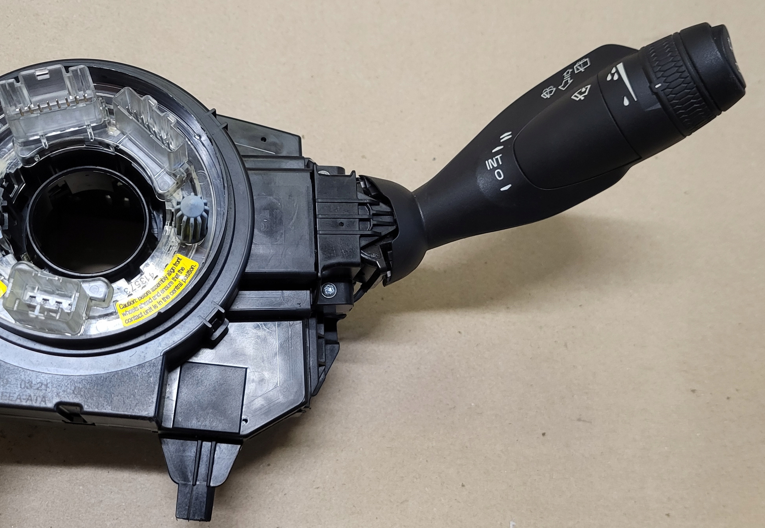 ring MANETKA below steering wheel, levers ring VOLVO XC60 II 2 OE EUROPA