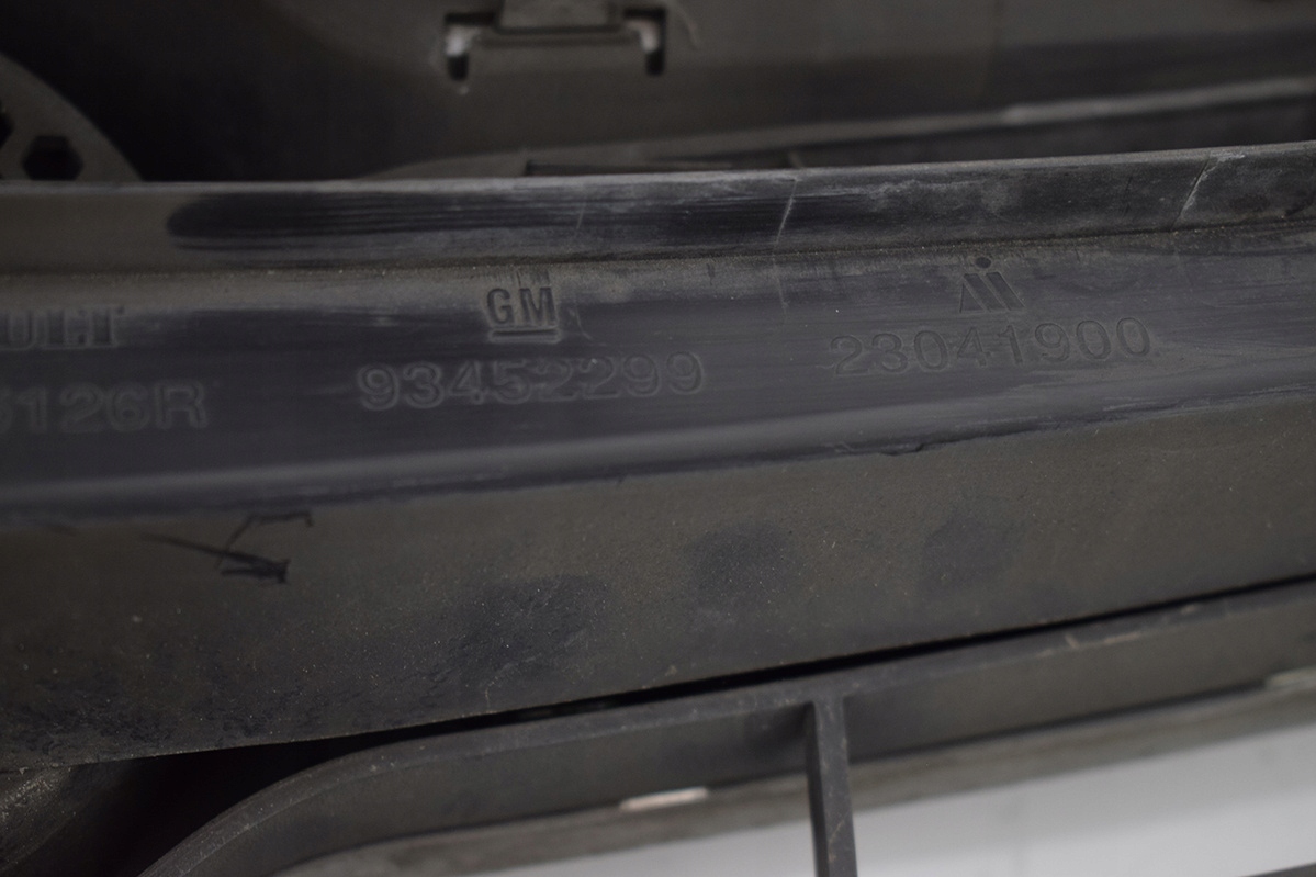 решетка радиатора opel Vivaro II