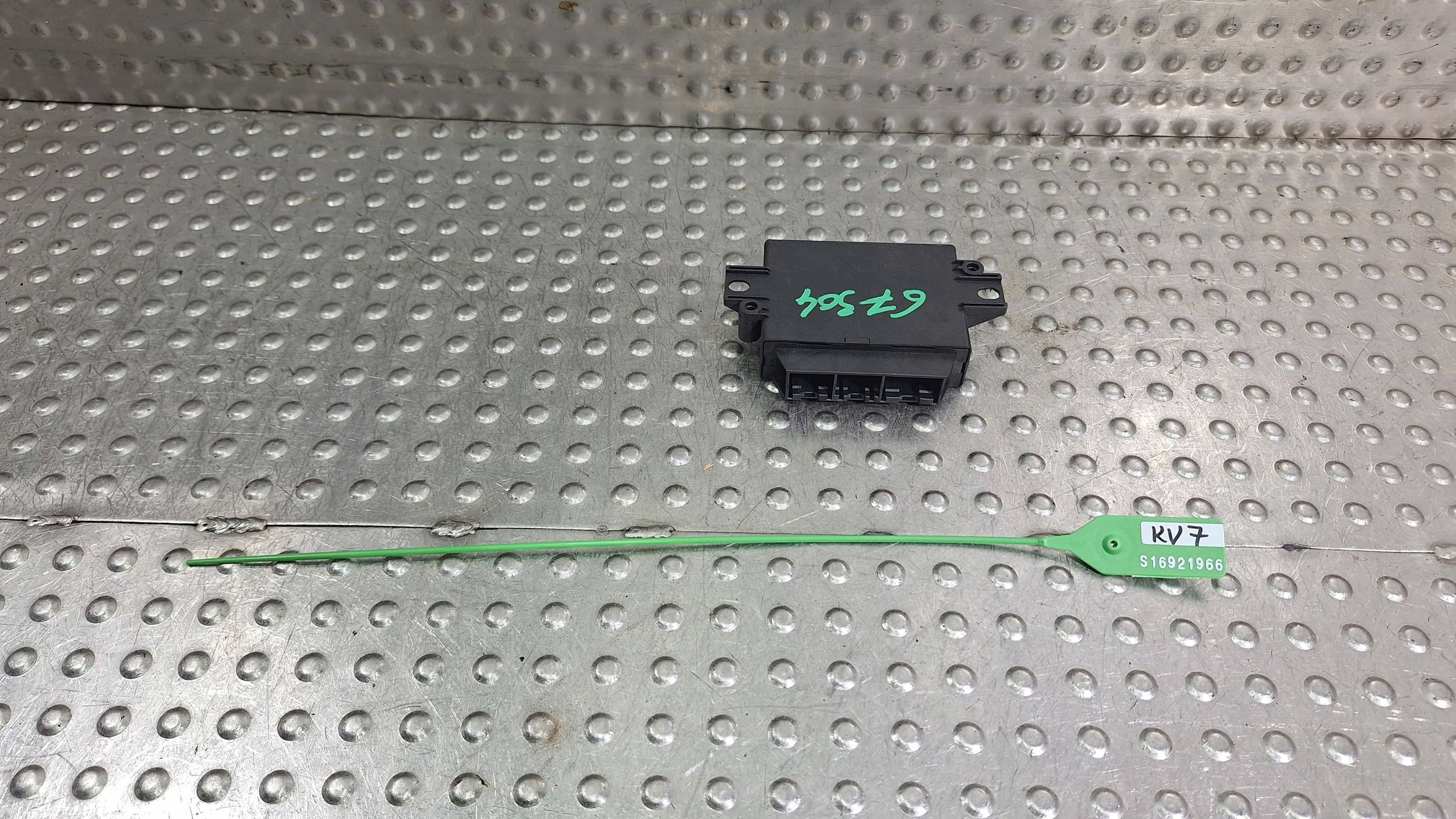 module control unit PARKTRONIC reversing PDC 31423948 VOLVO V60 S60 II V40 XC60
