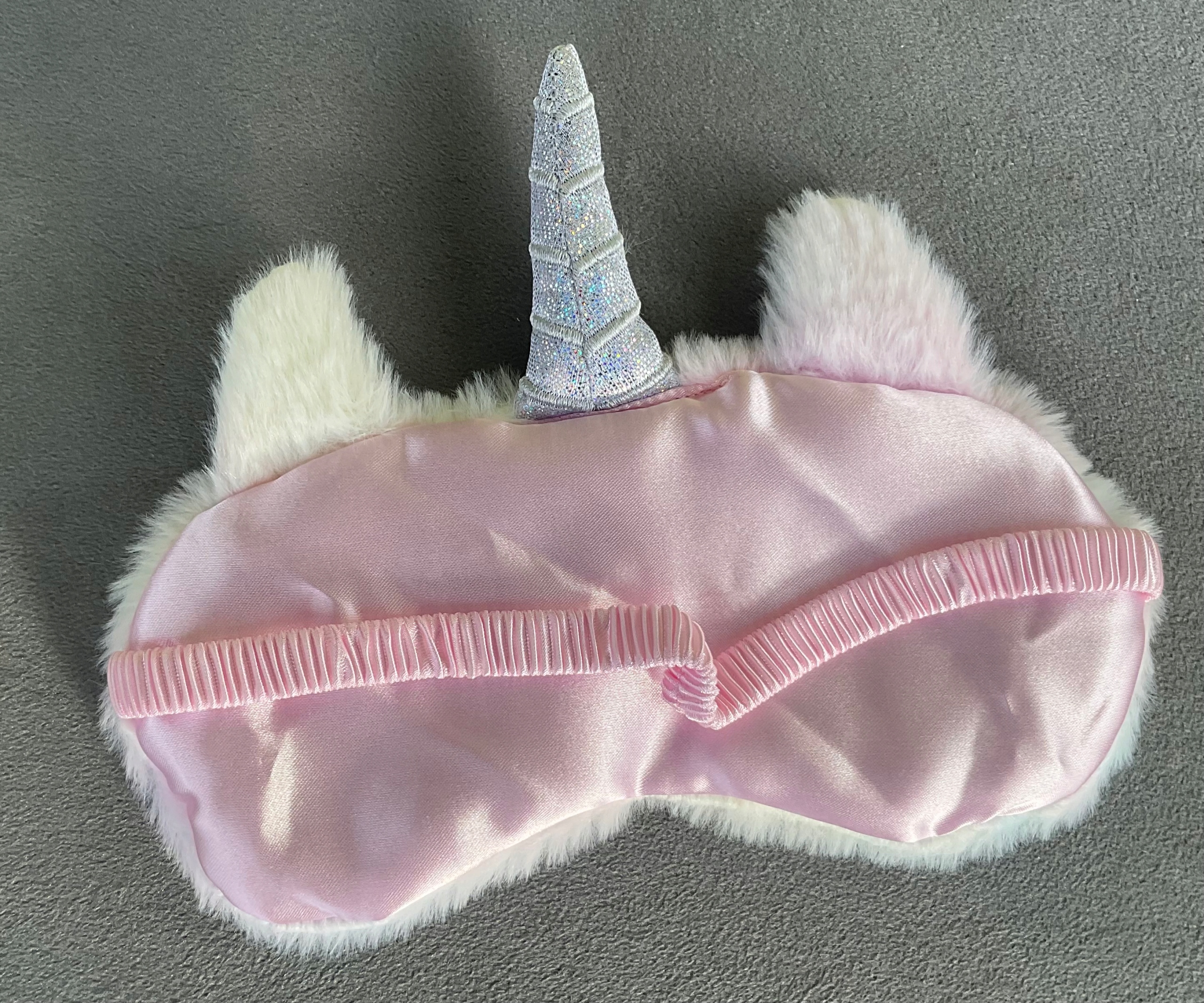 OPASKA NA OCZY MASKA DO SPANIA SNU RELAKSU JEDNOROŻEC RÓŻOWY PLUSZOWY Wzór dominujący zwierzęcy