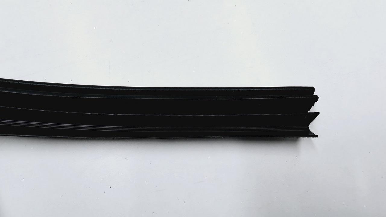 USZCZELKA KAROSERYJNA DRZWI LEWY PRAWY PRZÓD FORD KUGA MK2 Typ samochodu 4x4/SUV Samochody osobowe