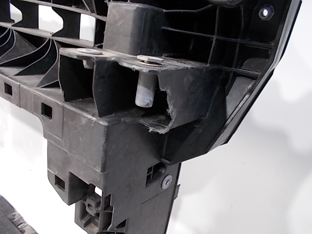 CUPRA FORMENTOR 5FF 20-23 PAS PRZEDNI WZMOCNIENIE Strona zabudowy przód