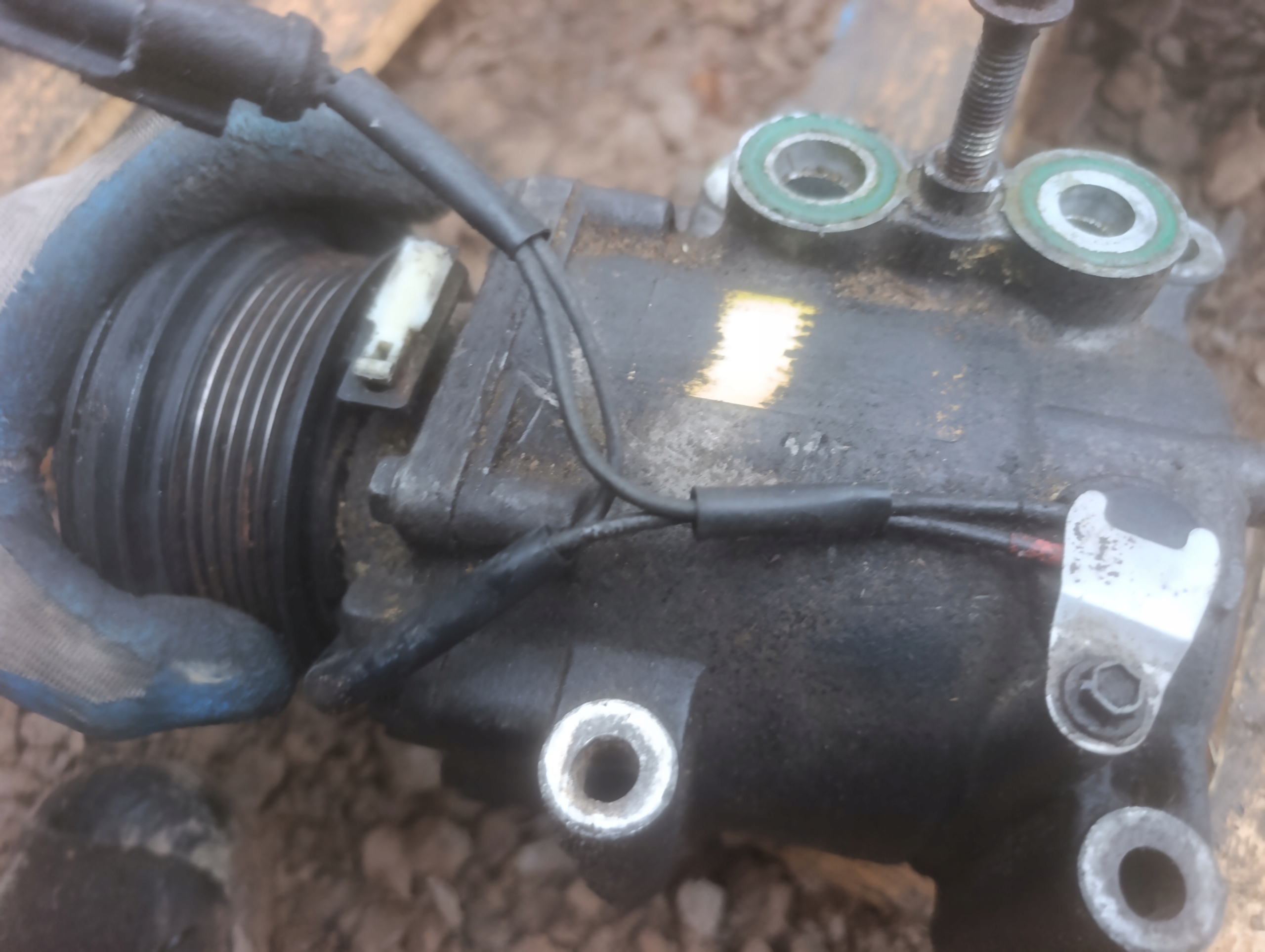 compressor compressor; of the air conditioning FORD FOCUS