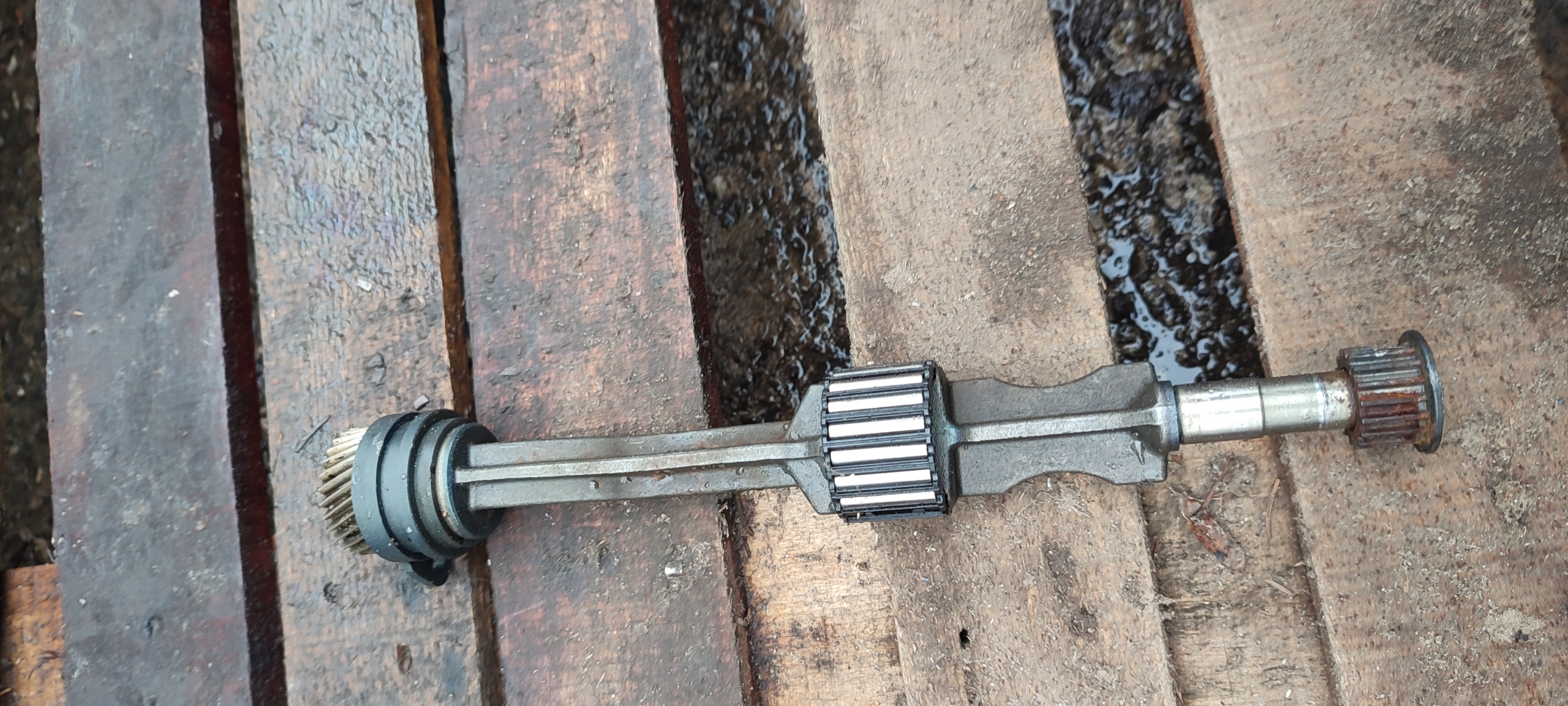 cam BALANSUJACY AUDI A3 VW SEAT 06K103305A