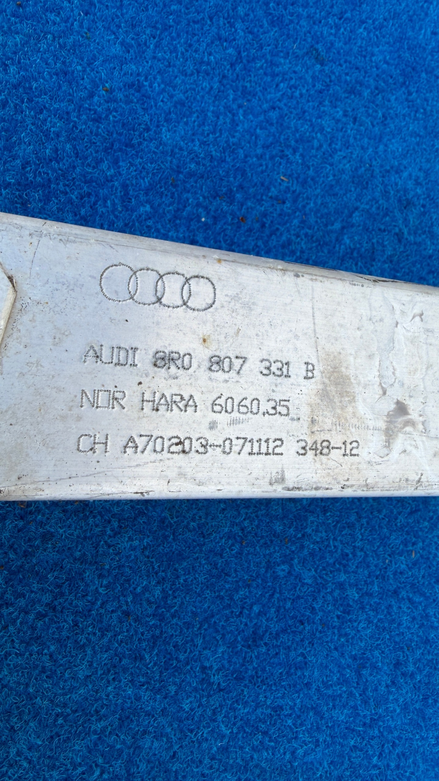 AUDI Q5 8R bumper support rear part pillar PORSCHE MACAN 8R0807331B NWBLC34