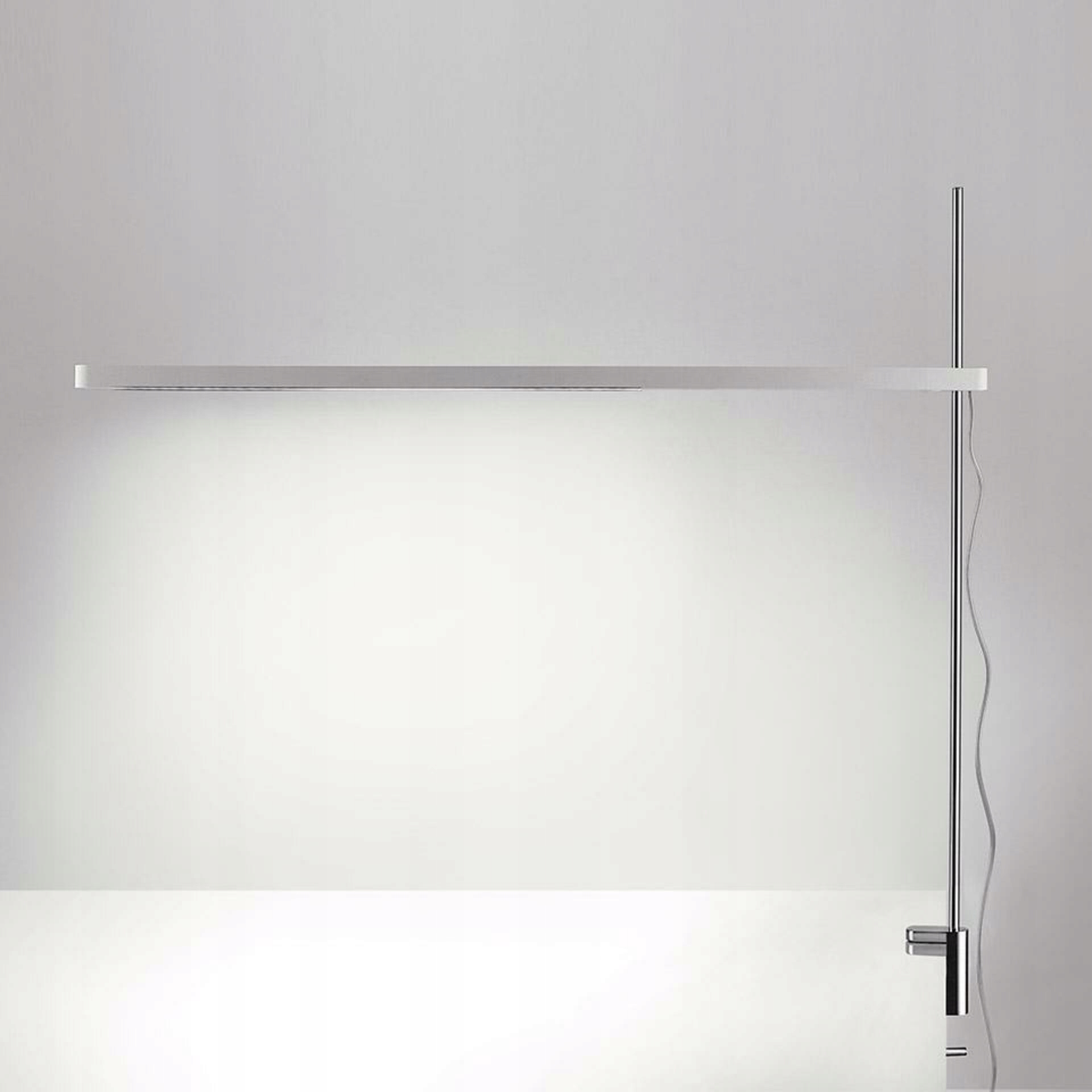 Artemide Talak Professional stolná Led lampa s úchytom Clamp biela
