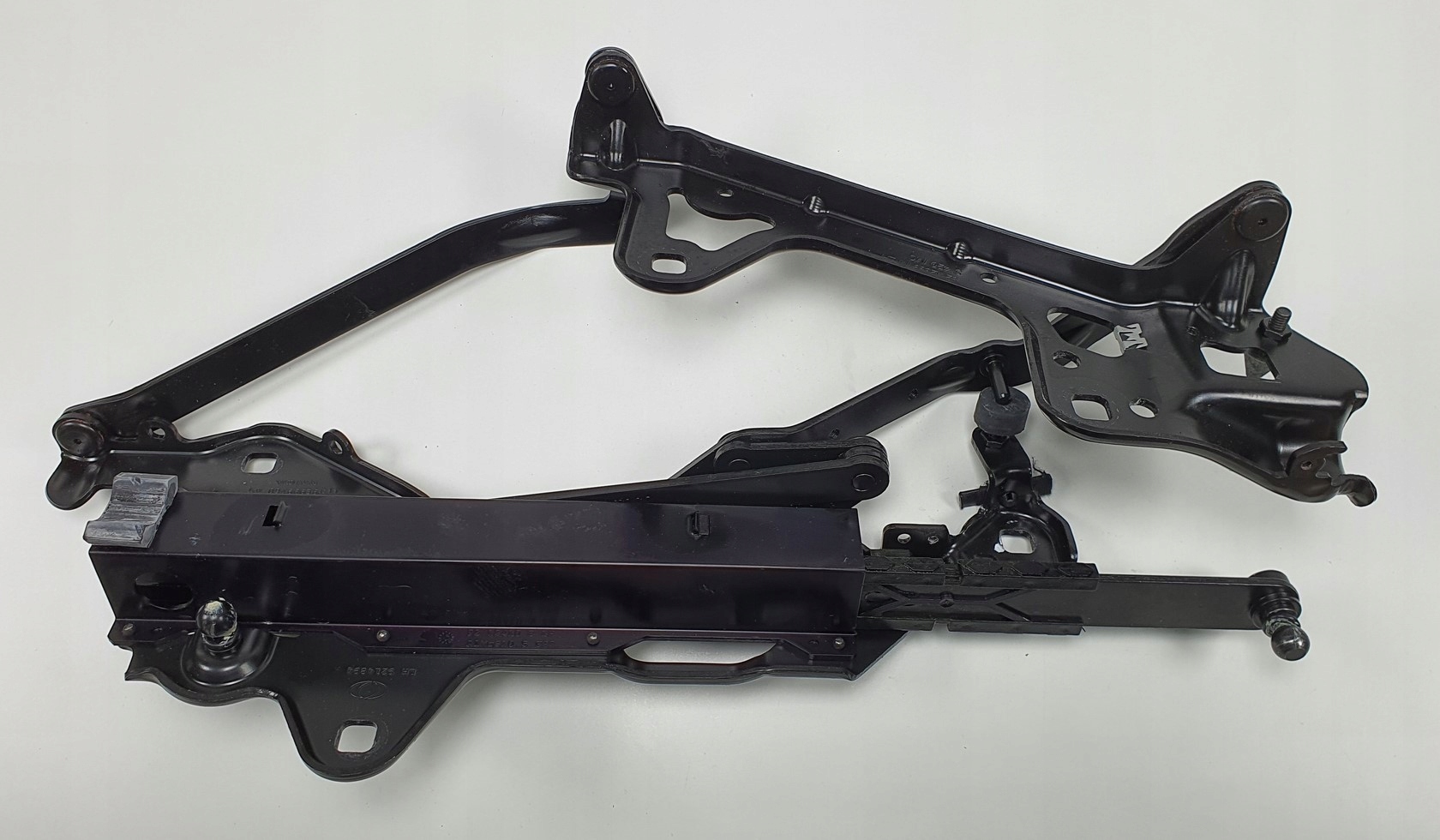 ZAWIAS DACHU LEWY TYL VOLVO C70 II 09466636