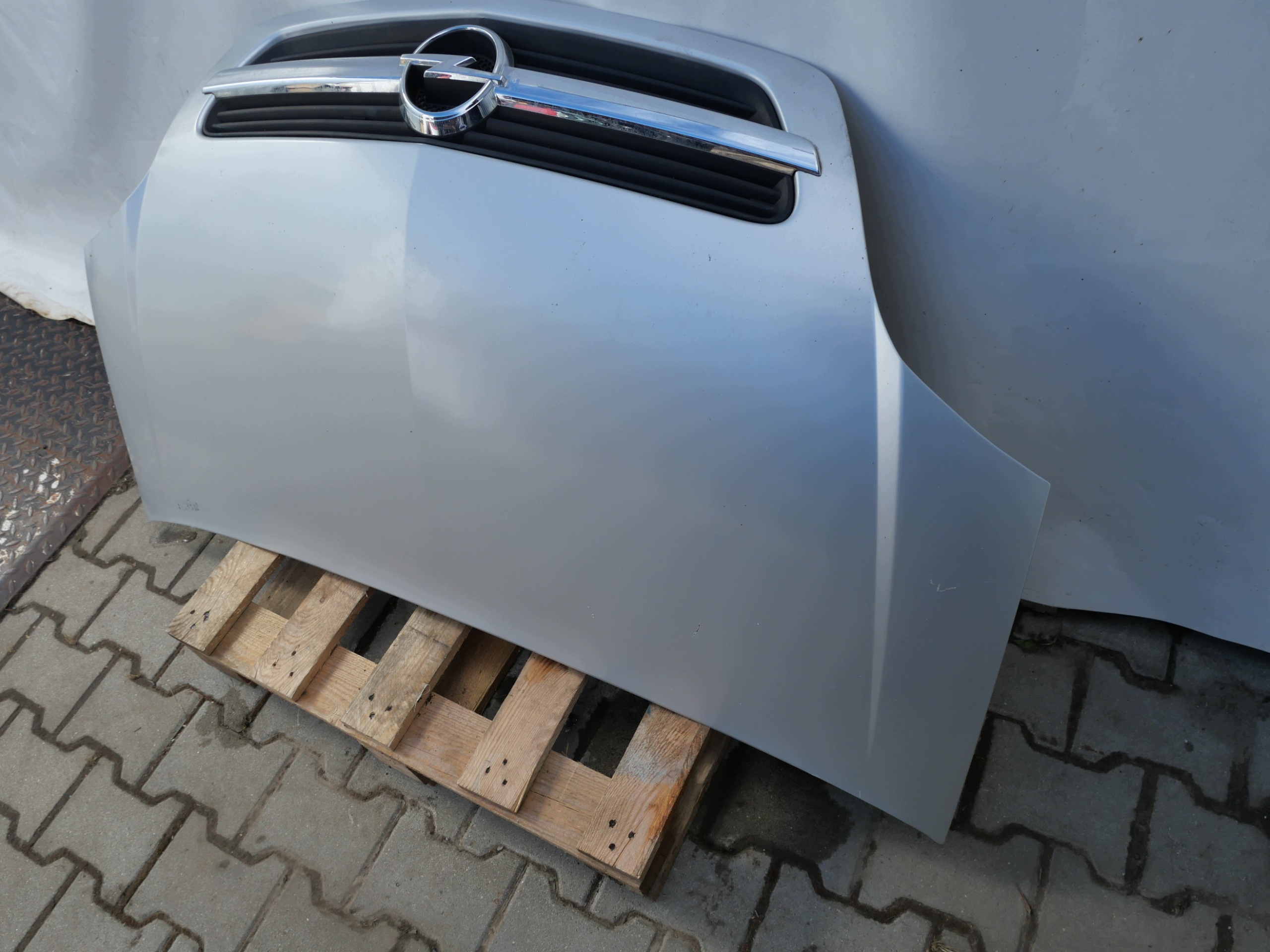 Opel Meriva A bonnet front front