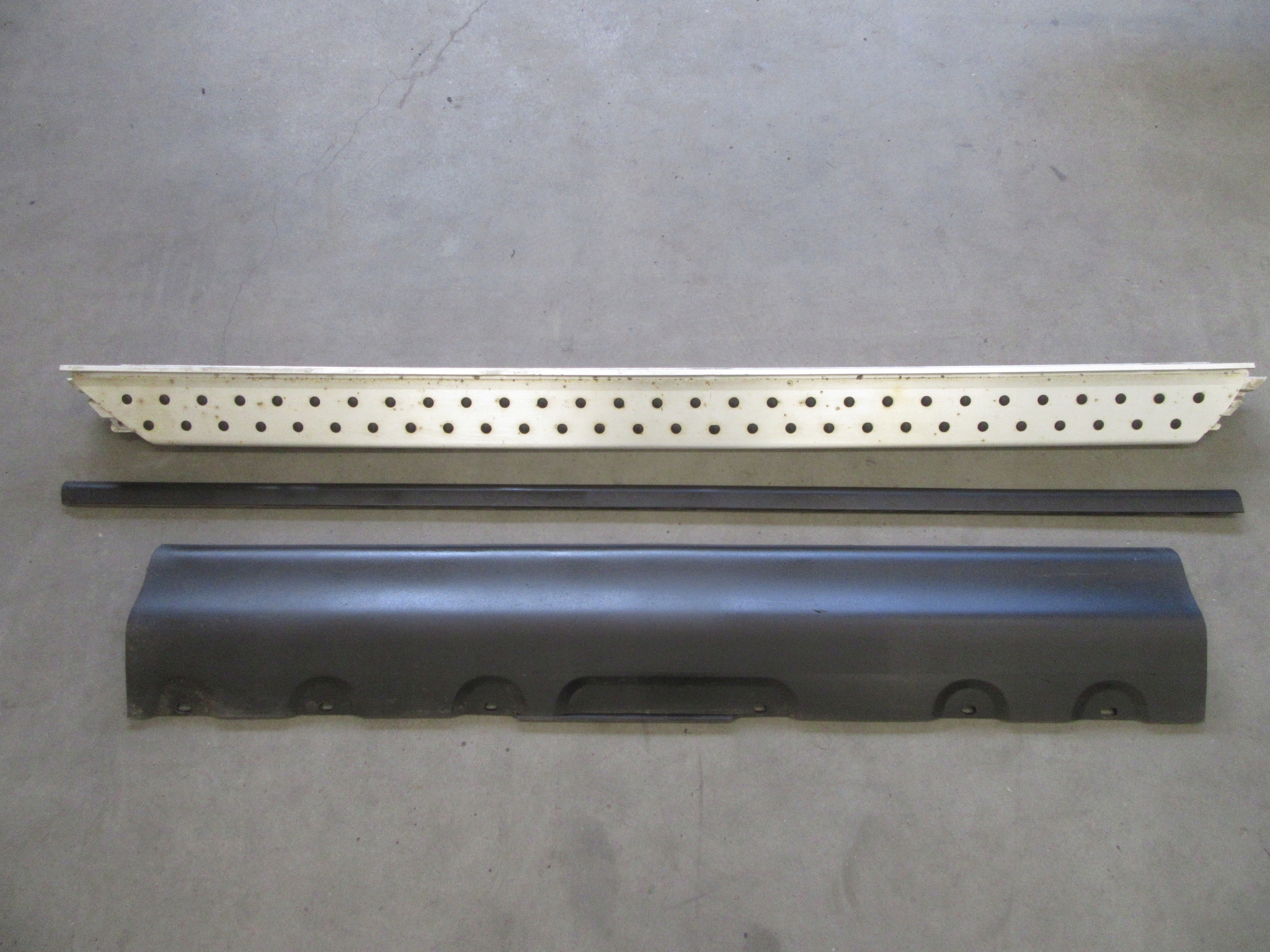 moulding threshold stopien aluminium cover cap BMW e53 X5 left