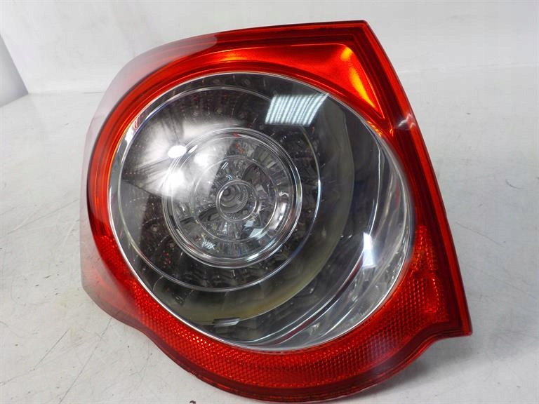 VOLKSWAGEN PASSAT B6 KOMBI light left rear left rear part