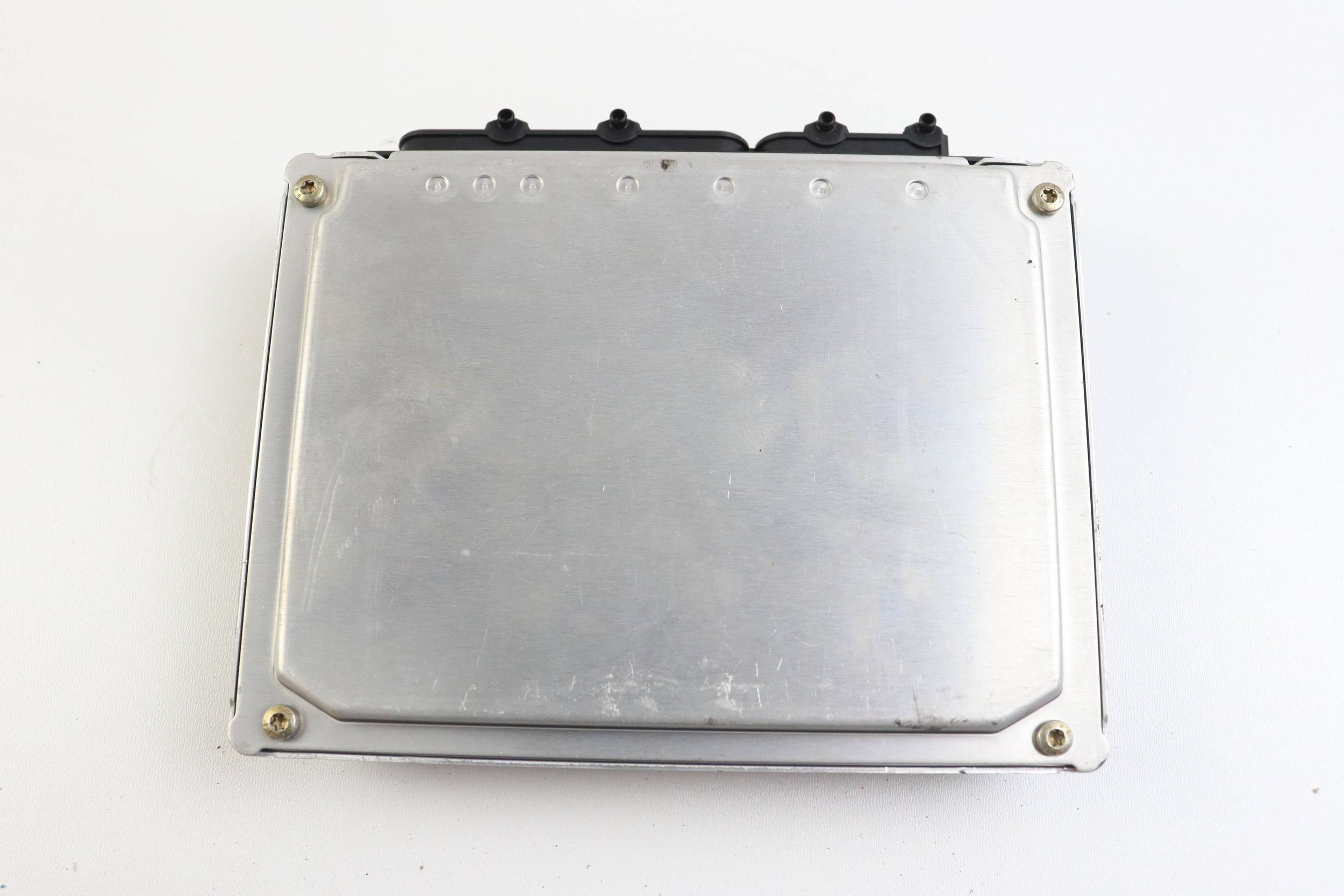 AUDI A4 B5 VW PASSAT B5 computer control unit of the engine 1.8 20V 8D0907558B