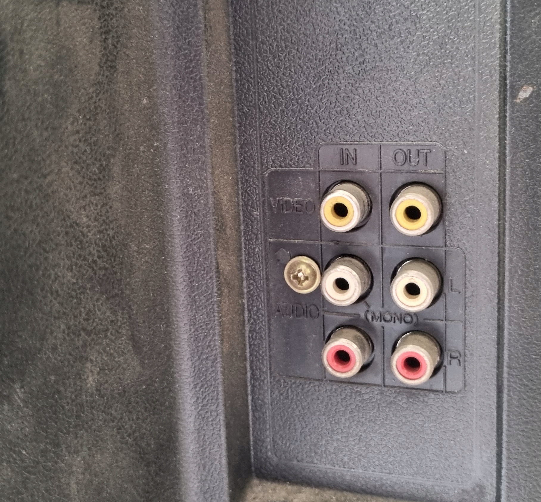 Telewizor kineskopowy 21" SHARP 21B-SC, 100% ok Model 21B-SC