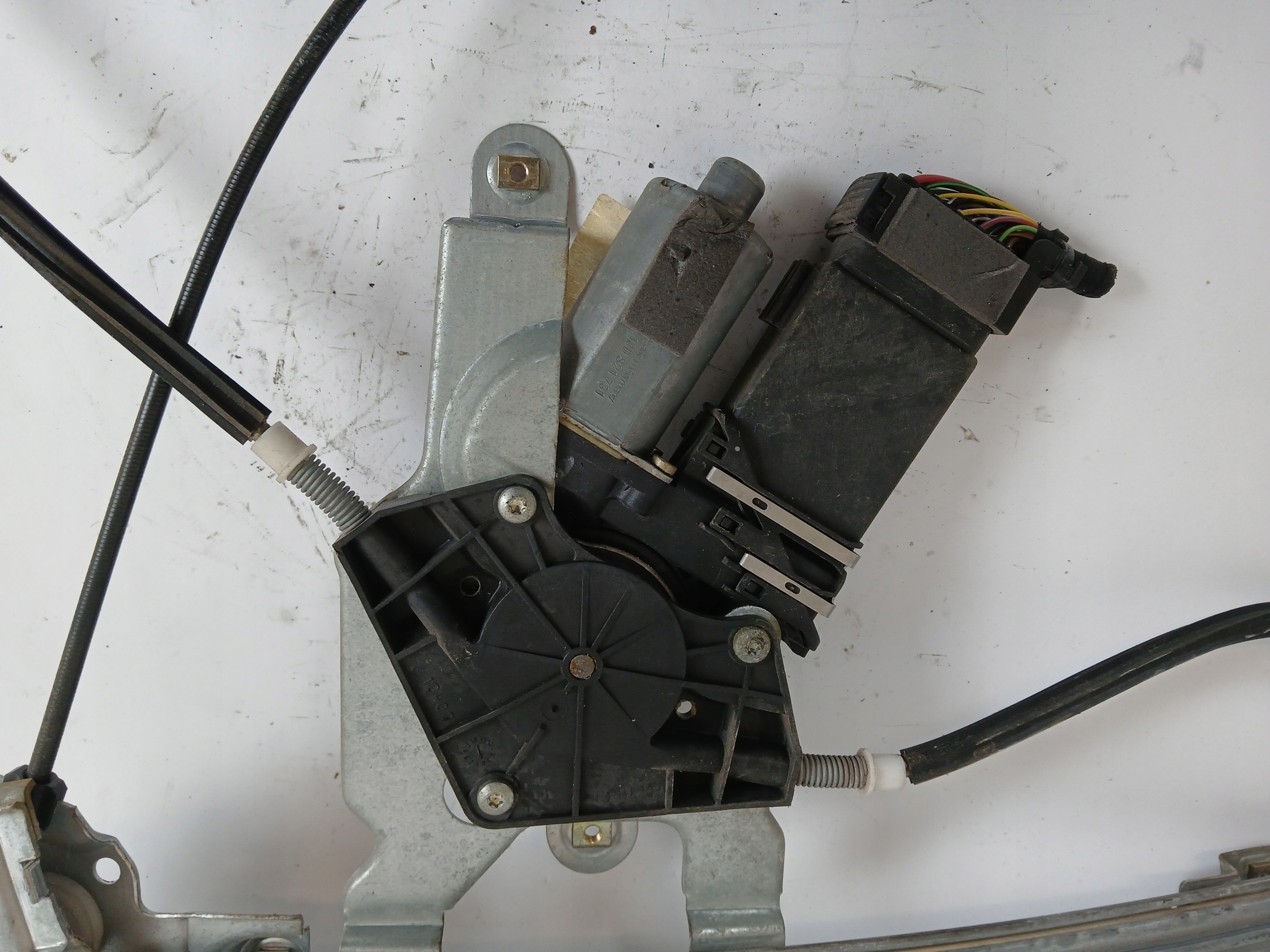 SKODA OCTAVIA and window regulator left front 1U4959801D