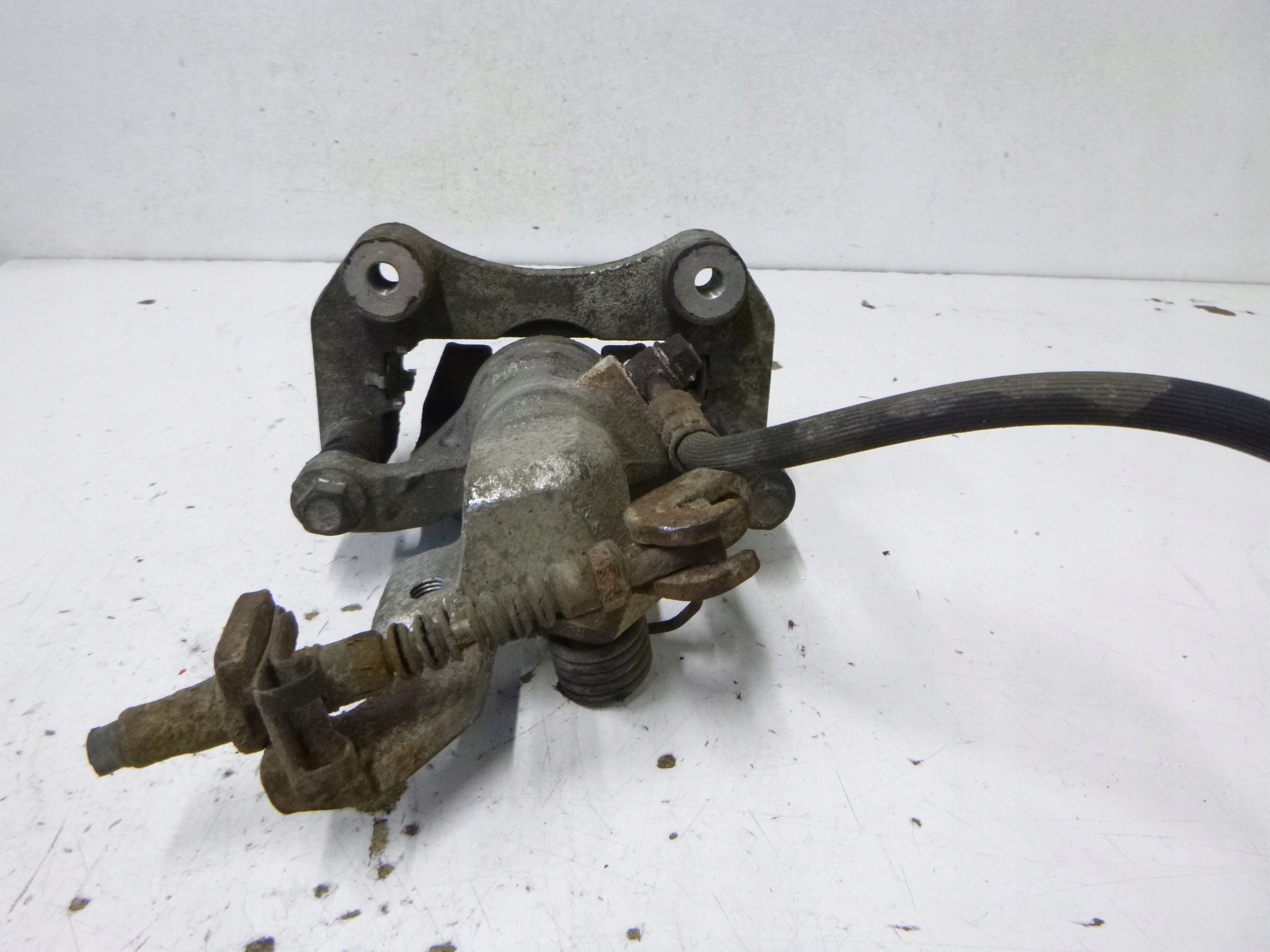 caliper brake rear part left Mazda 6 GG GY 2003r.
