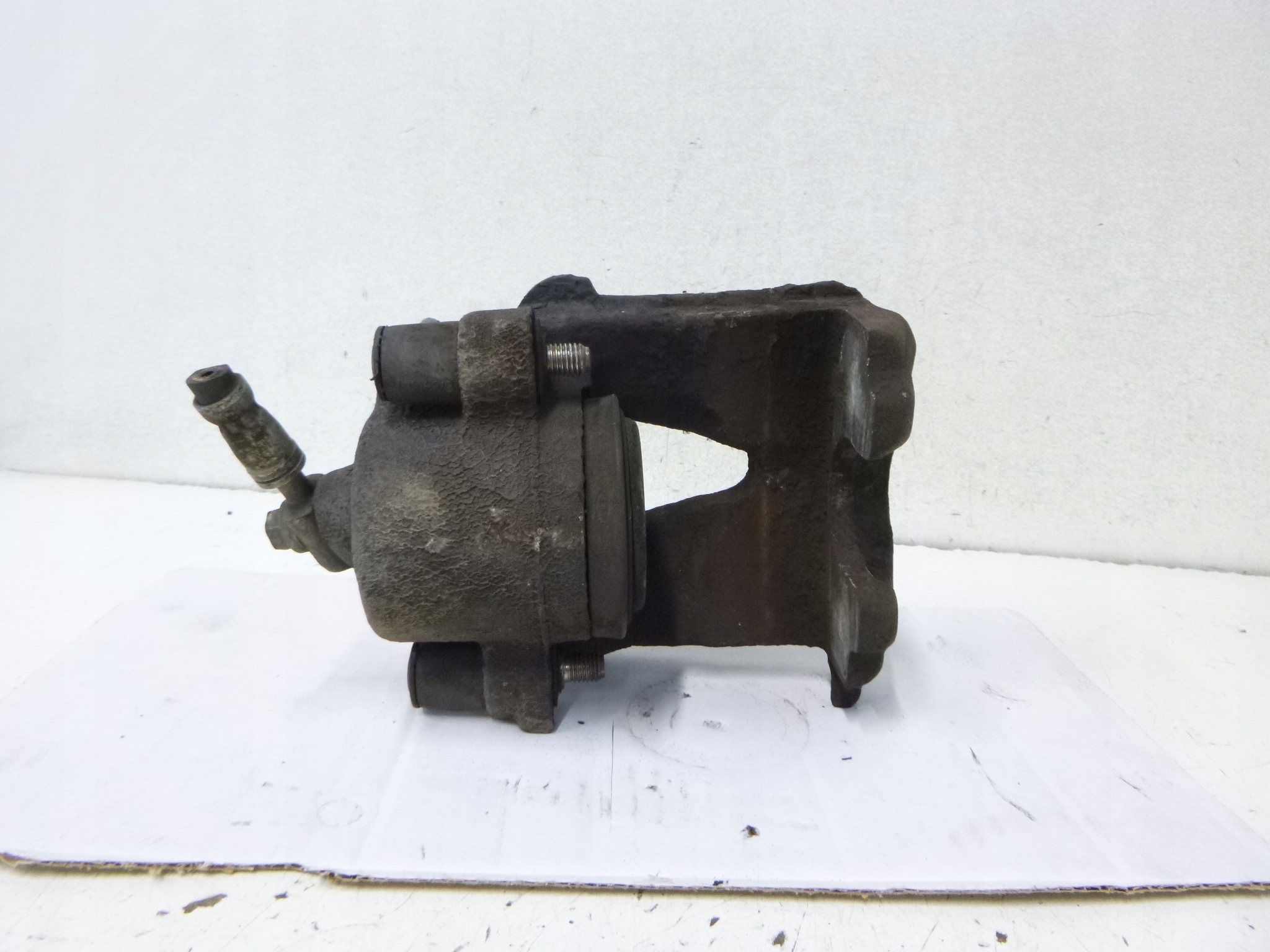 caliper brake front right VW Volkswagen Golf 5 V 1.4TSi 03-09r.