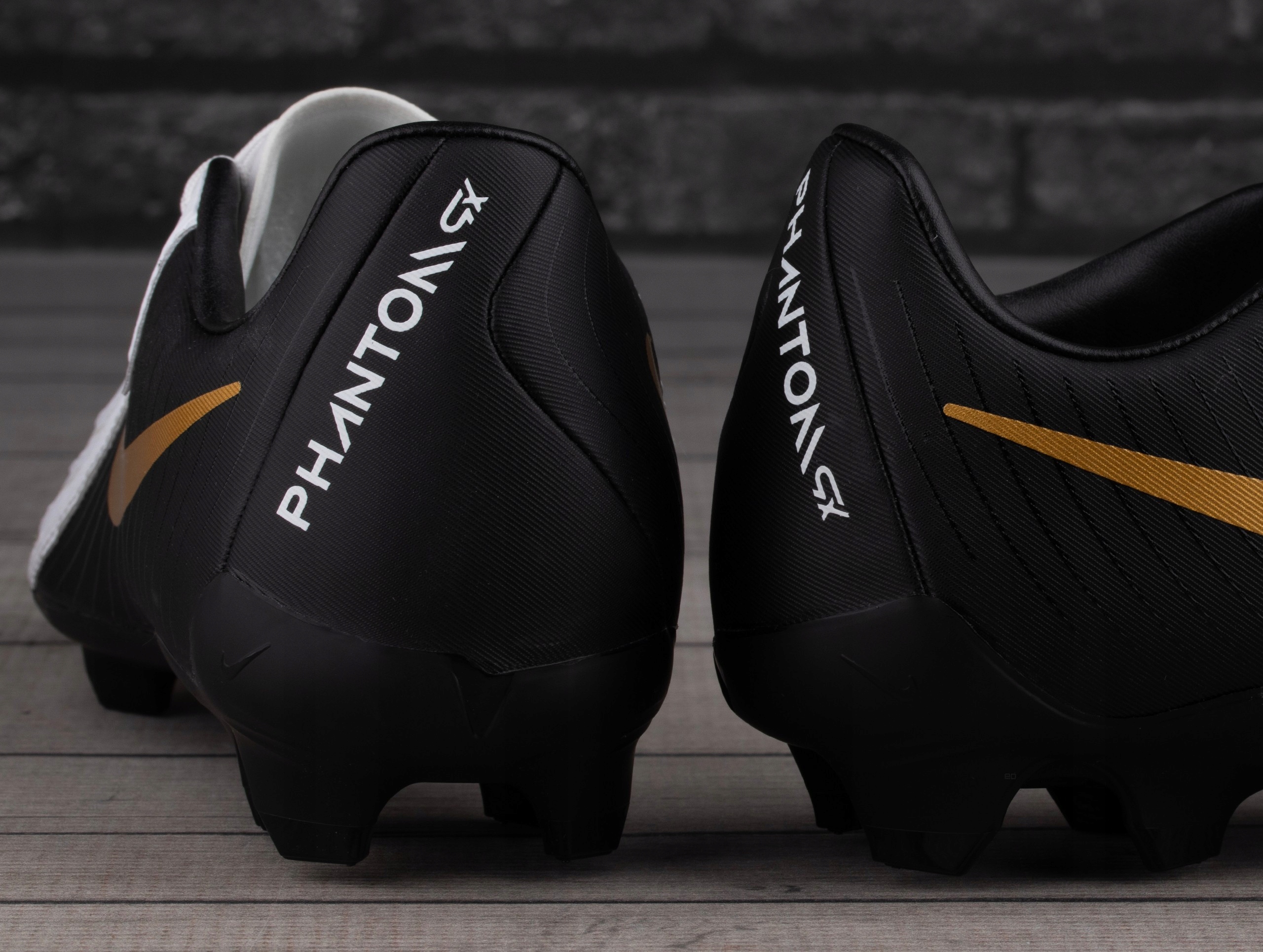 Buty korki Nike PHANTON GX II ACADEMY FG/MG FD6723 100 Rozmiar 42