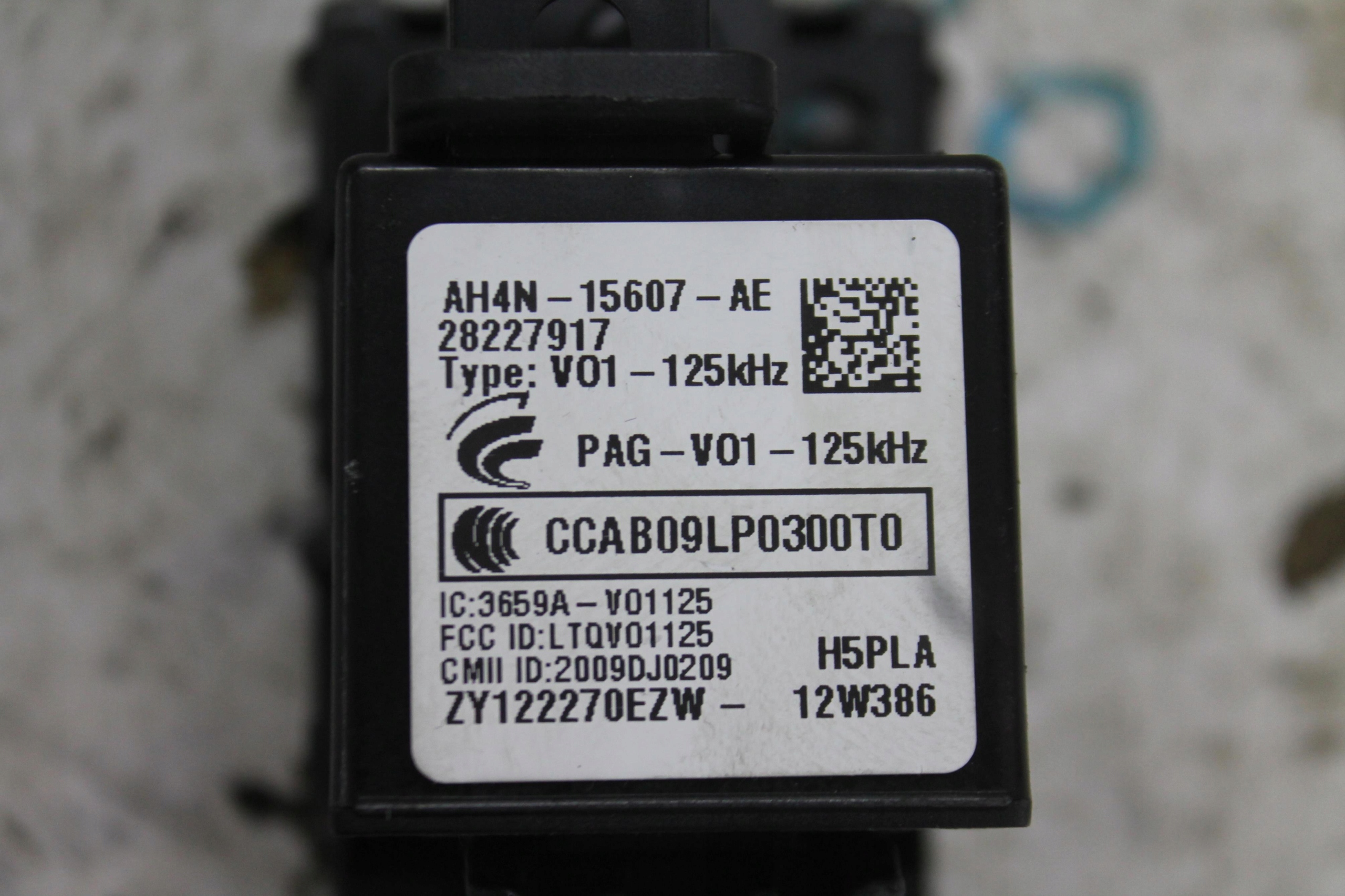 ignition player KLUCZYKA module AH4N-15607-AE VOLVO XC60 and 08-13