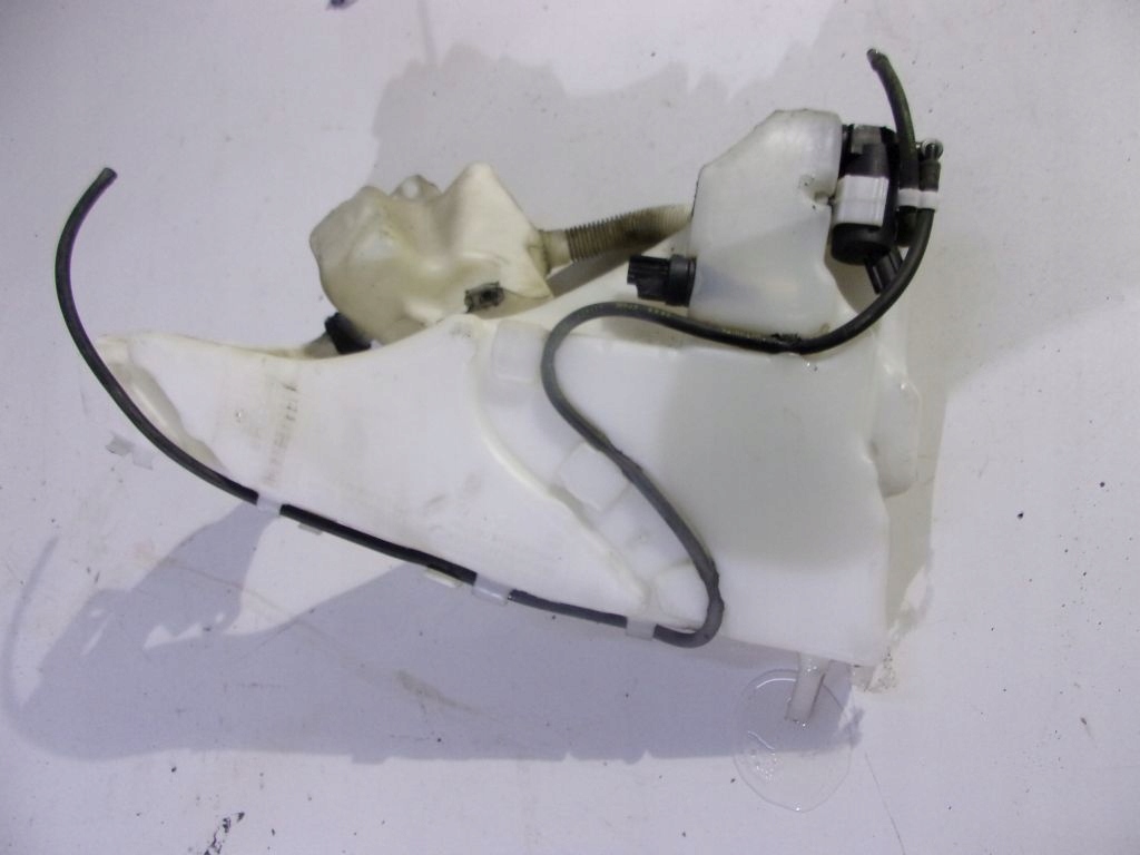 Volvo C30 tank washers