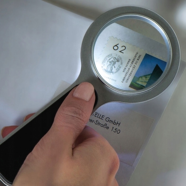 Lupa 5x z mocną lampką LED z baterią w zestawie Rodzaj lupa