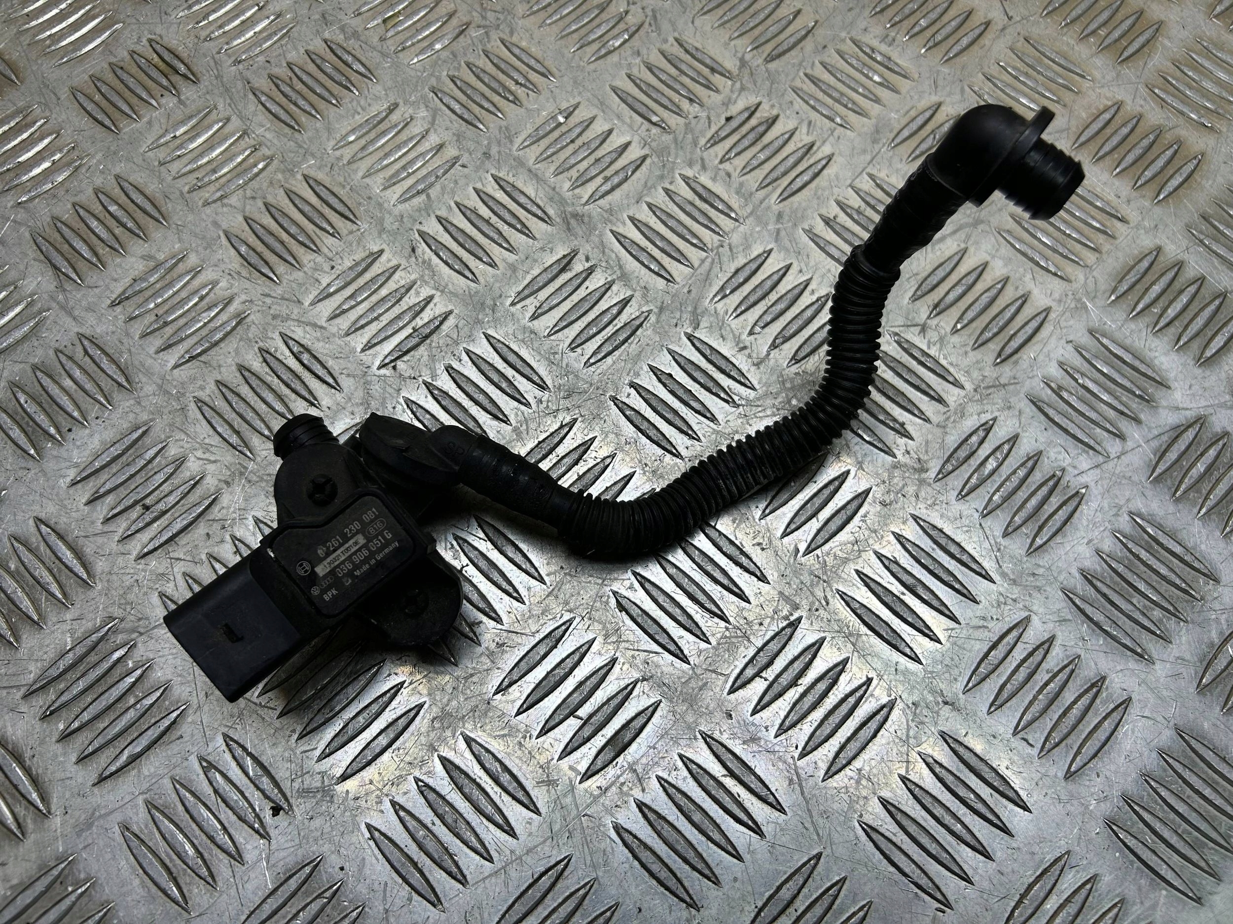 Sensor Druck luft Audi A5 Sportback 8TA 2013 0261230081