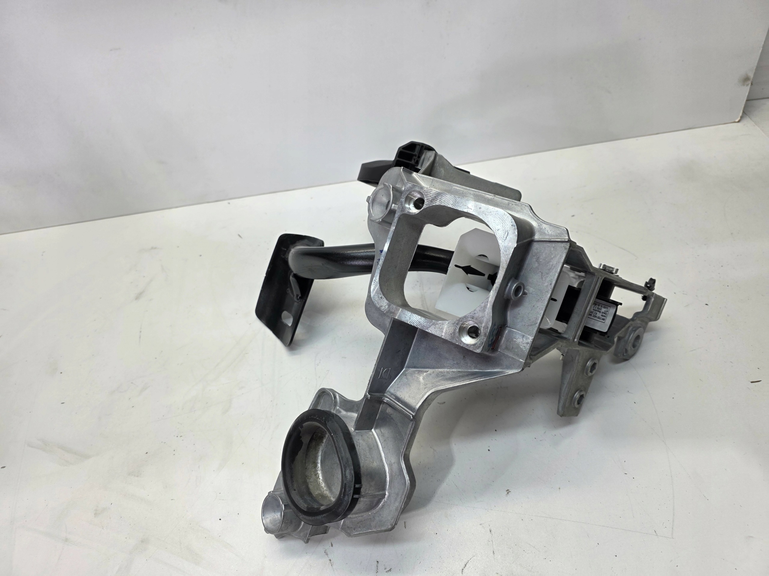 pedals support PEDALOW AUDI A4 B9 A5 8W 8W1723117B