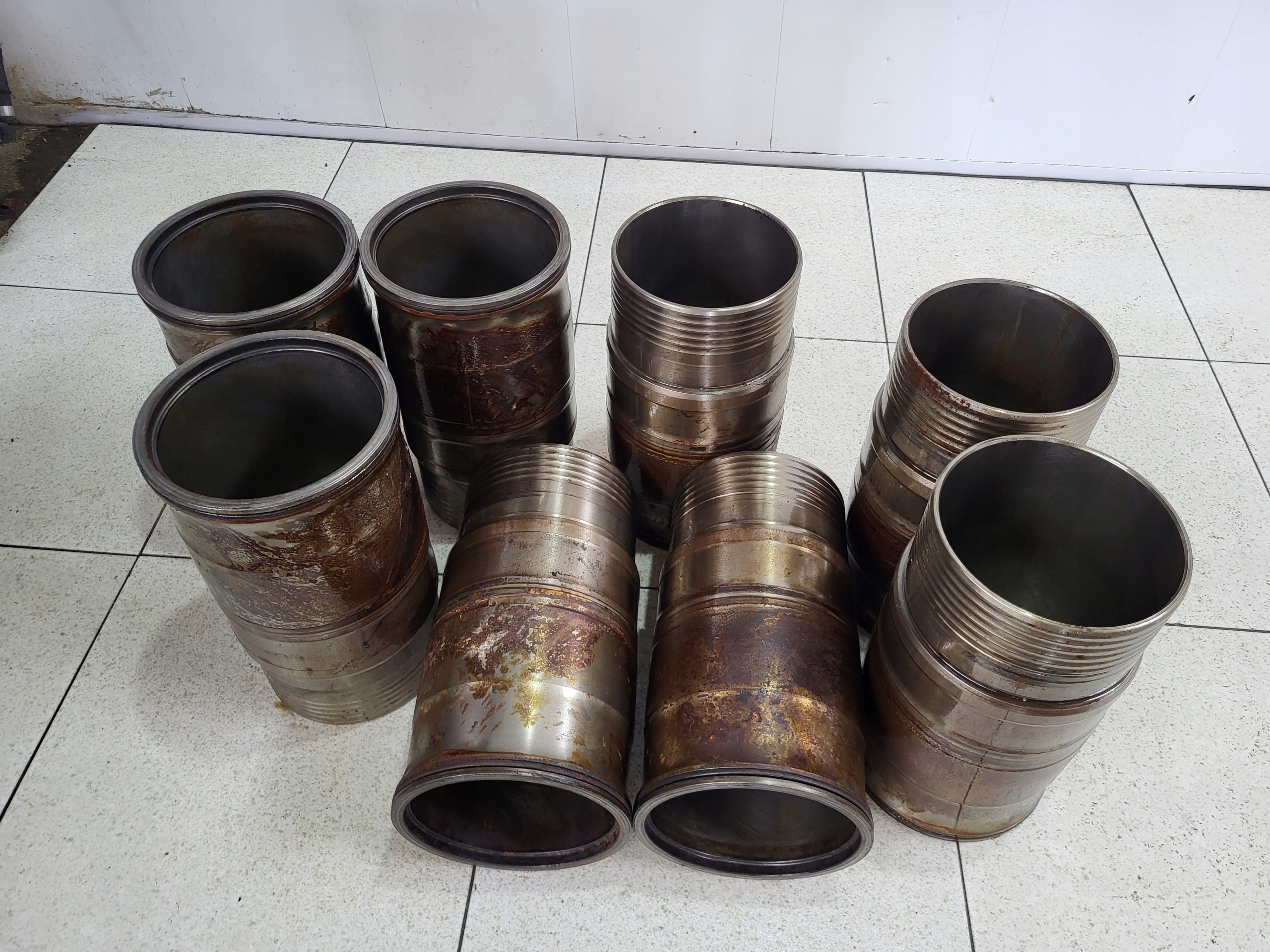 Tuleja Cylindra Szklanka Scania R 730 V8 2043067 2254875