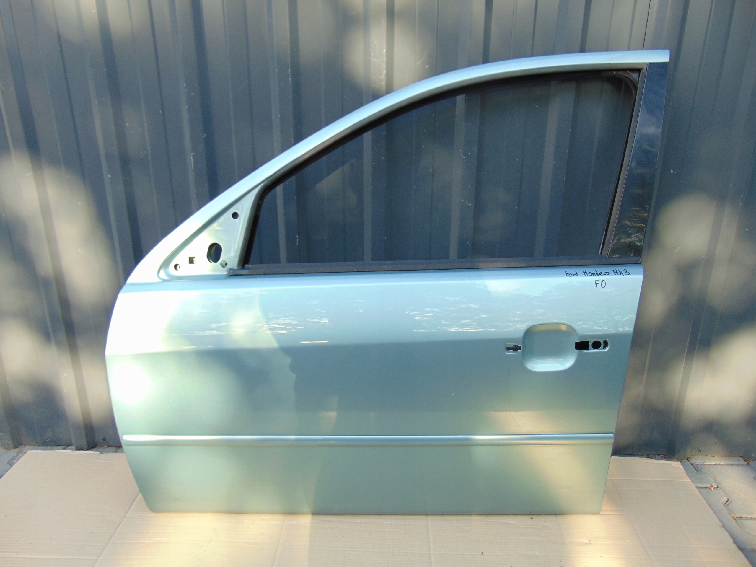 drzwi lewy przód FORD MONDEO MK3 f0