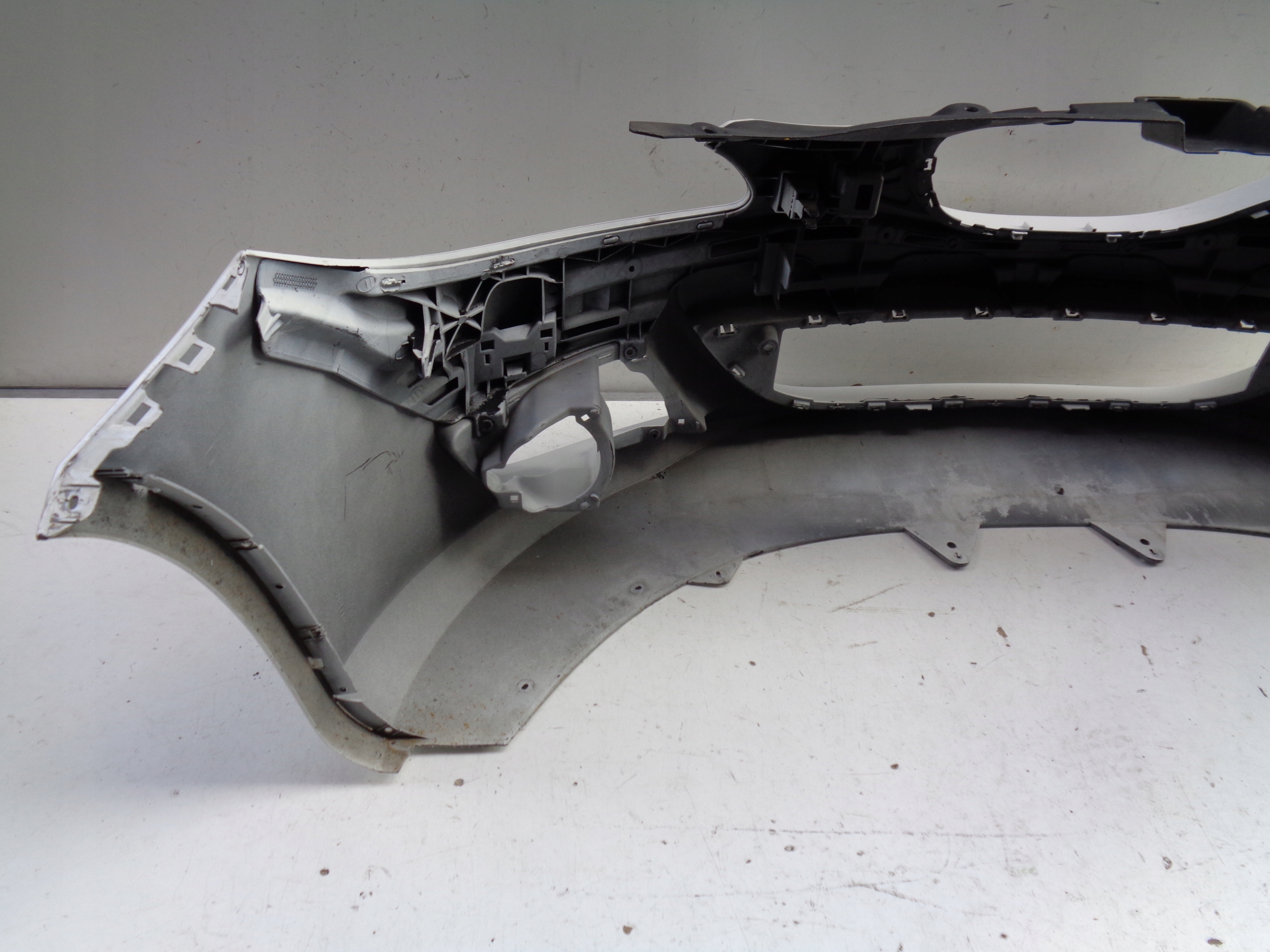 front bumper SEAT LEON II 1P 1P0 05-09 NR 37080