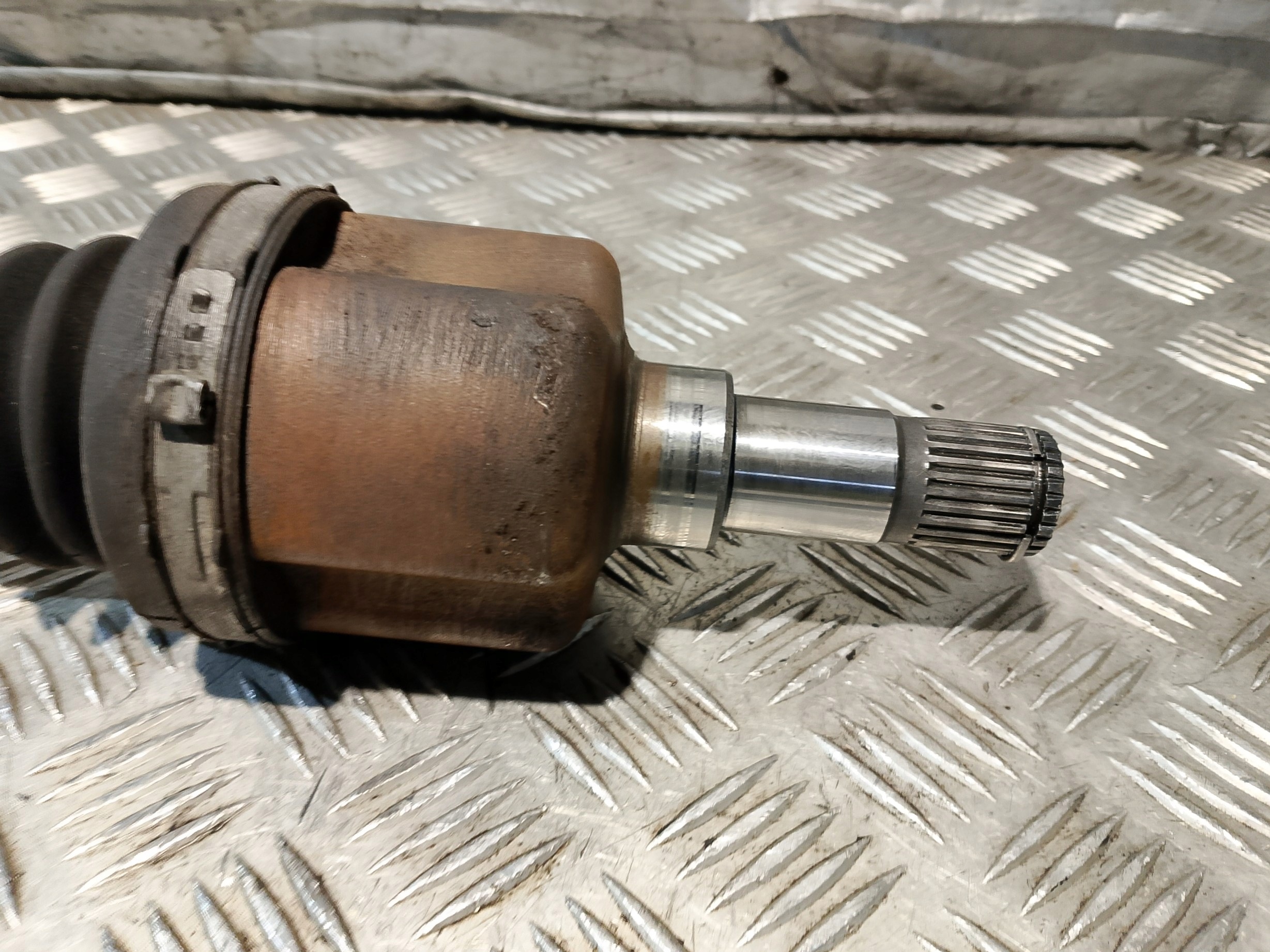 semi-axis left short. FORD MONDEO MK4 2.0 TDCI