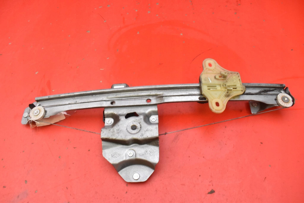 window regulator left front EU 807213867R RENAULT CLIO 4 IV 5D HB 16-19