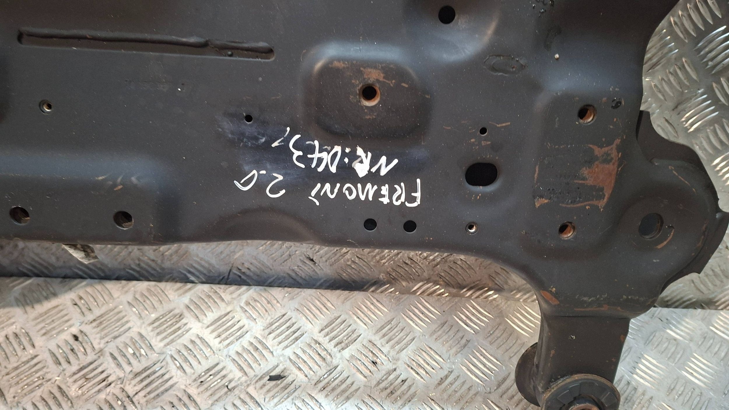 Vorderachsträger vorne FIAT FREEMONT 2.0 JTD 4X4 2011