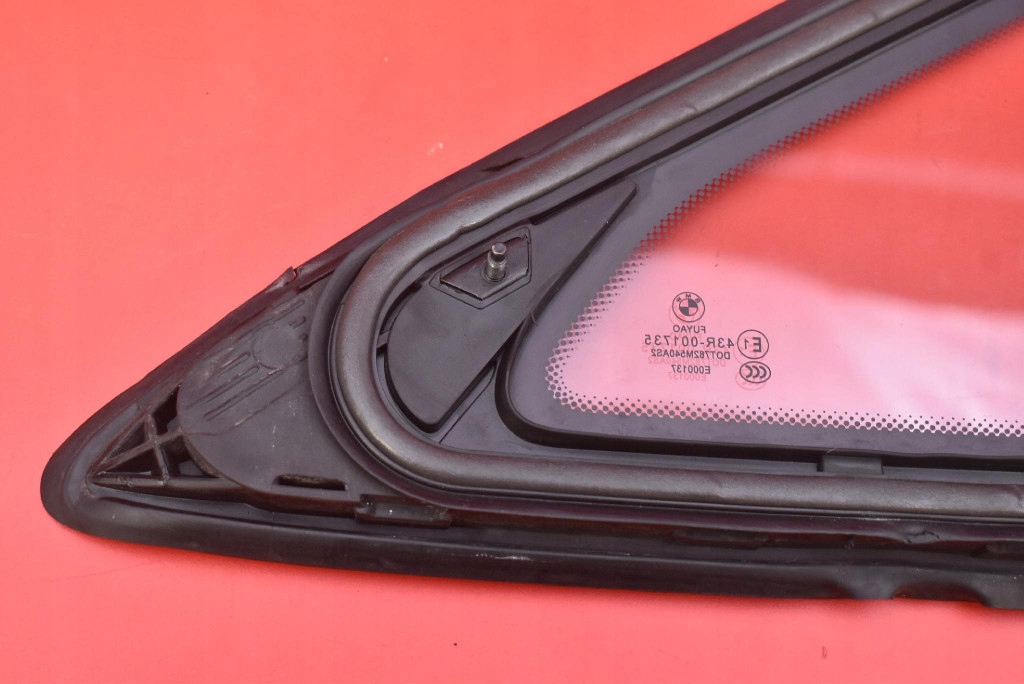 window bodywork right front BMW F46 GRAN TOURER 18-21