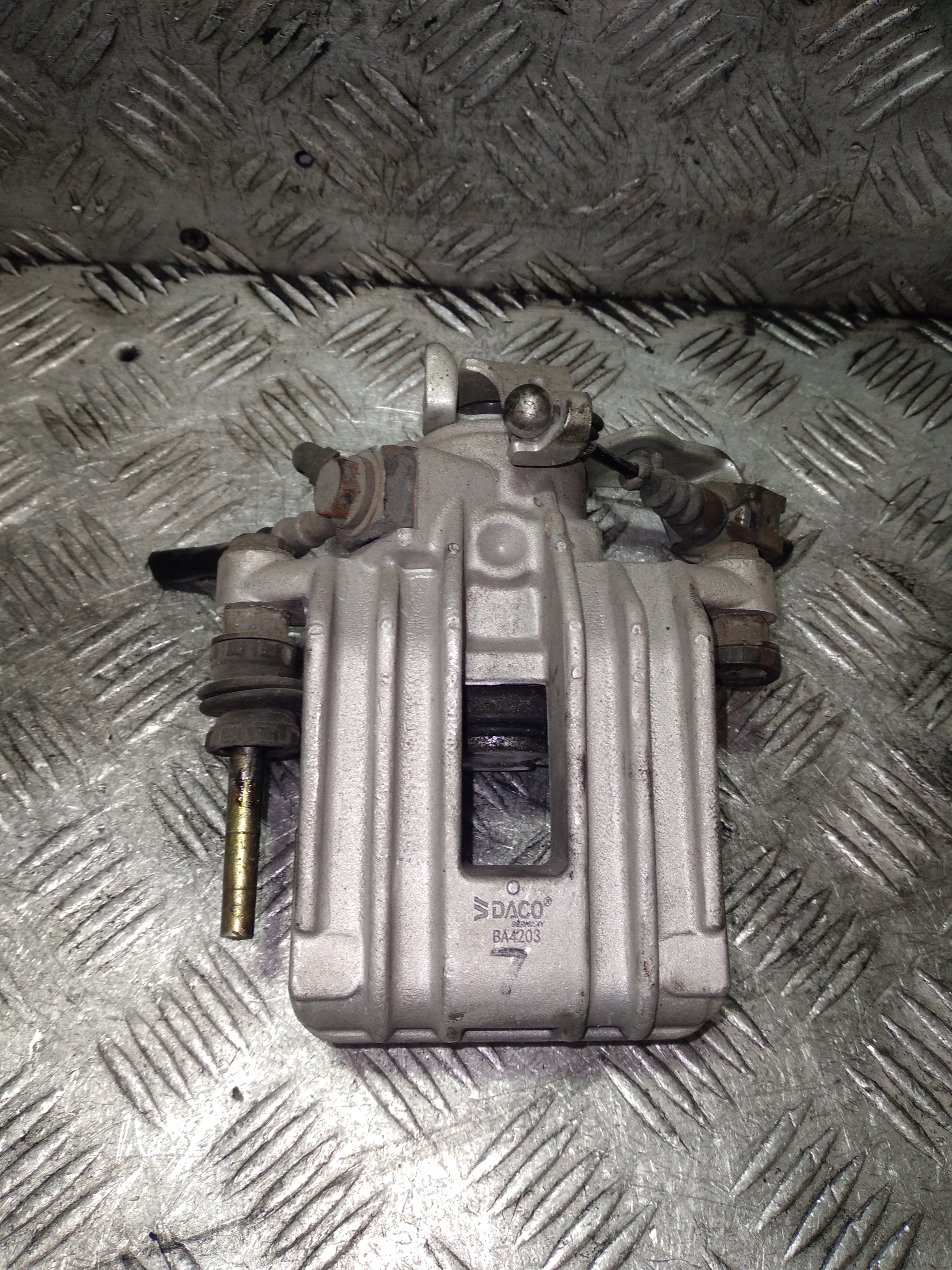 caliper brake left rear part rear SKODA OCTAVIA 2