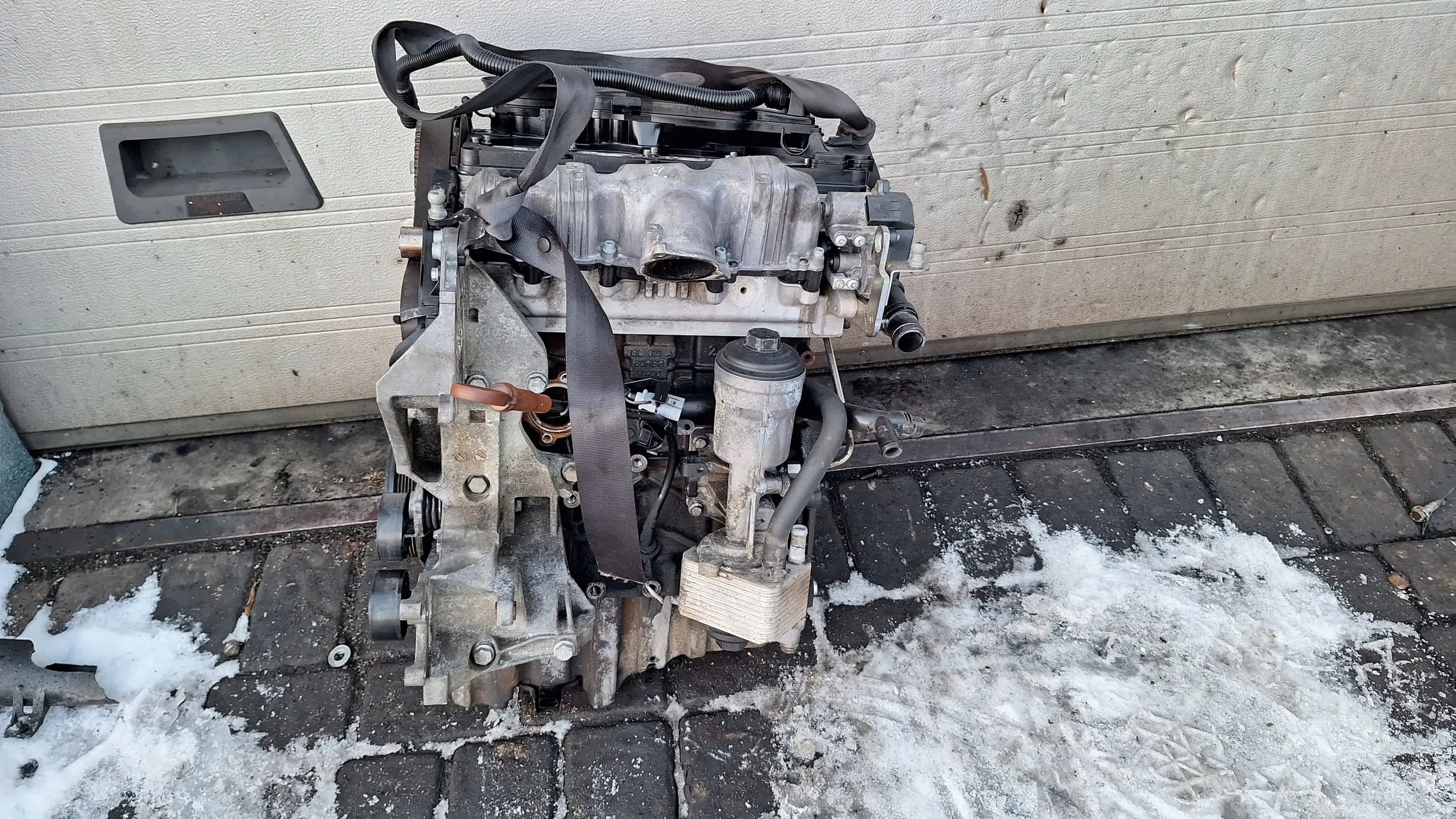 SILNIK AUDI A4 B8 2.0 TDI CAG GOŁY SŁUPEK 08-