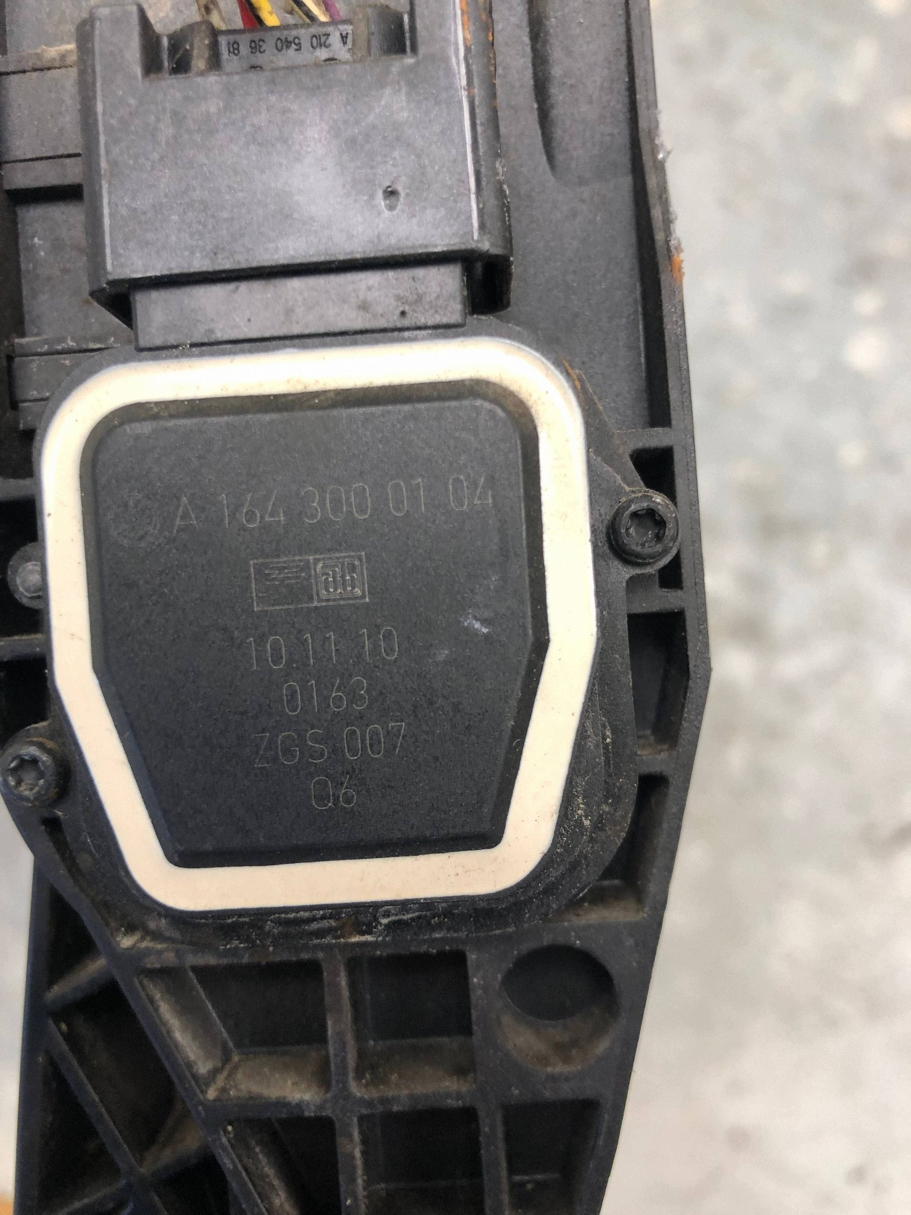 Gaspedal MERCEDES ML W164 A1643000104