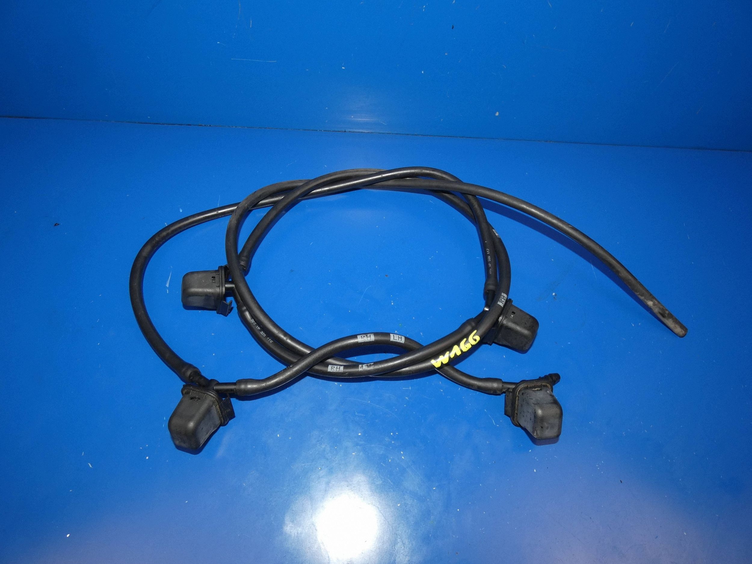 MERCEDES ML W166 hose DYSZE washers windows CZOLOWEJ front