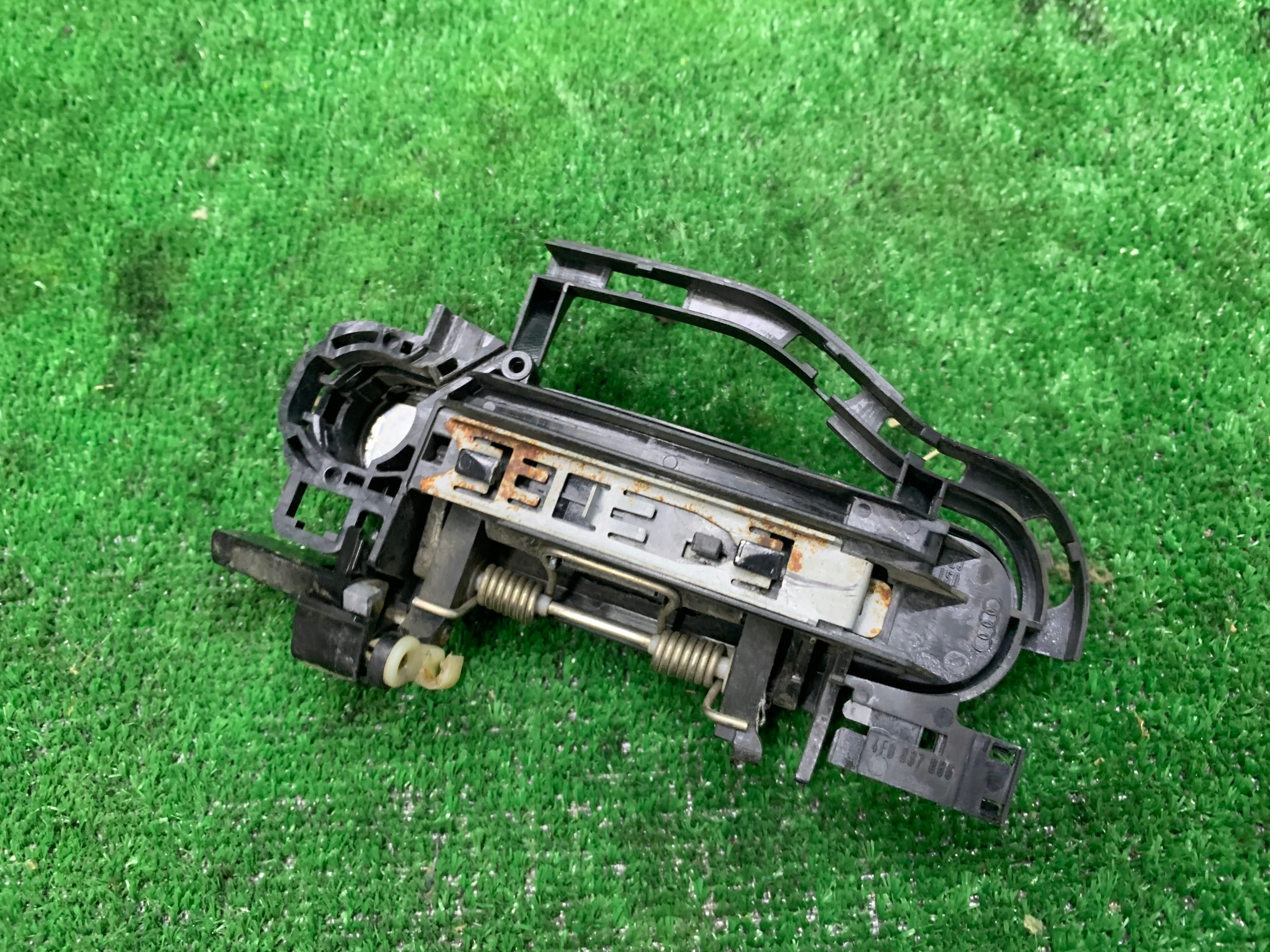 handle right EU AUDI A6 C6 LY7G 4f0837886