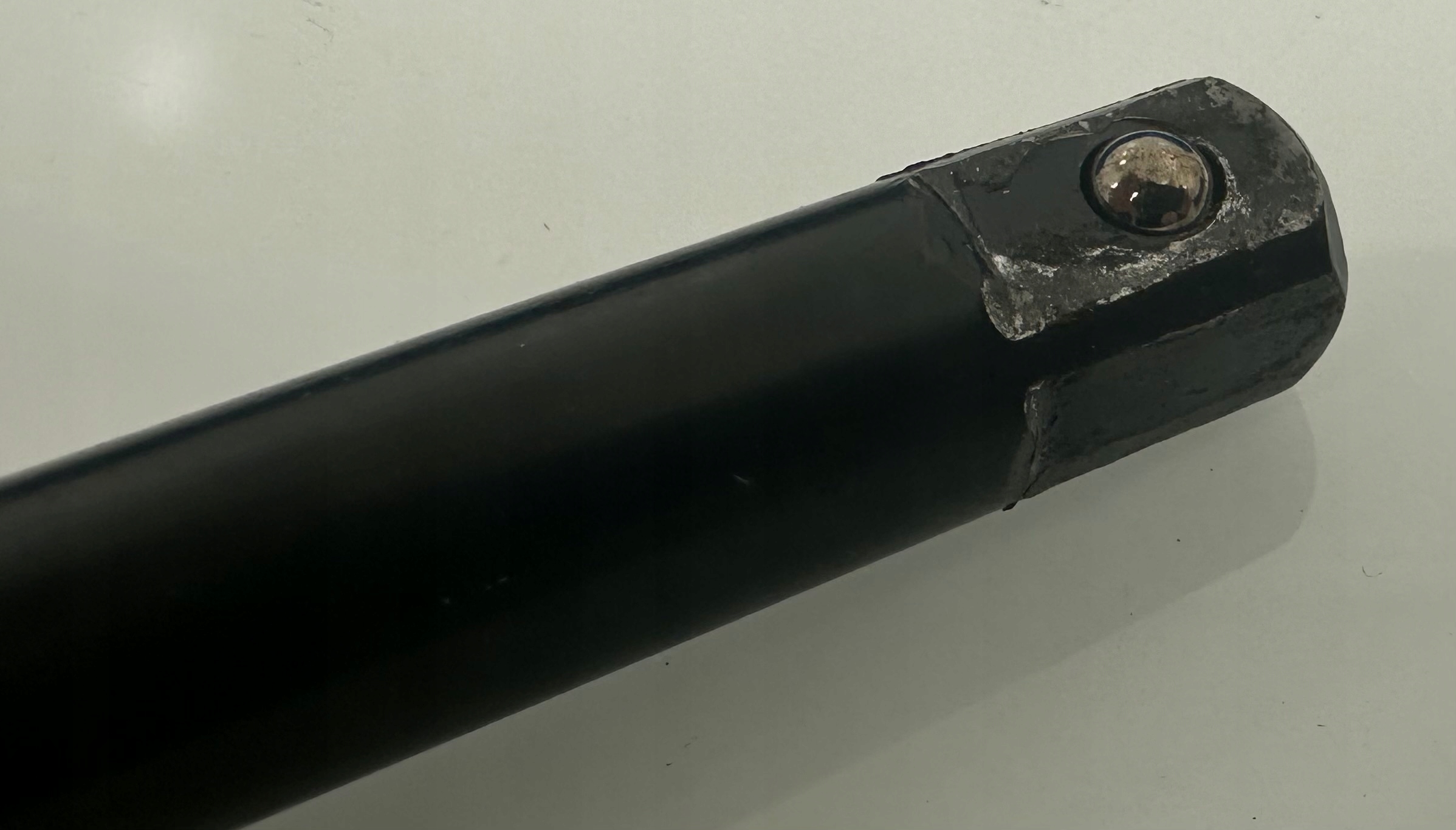 KLUCZ PNEUMATYCZNY UDAROWY 1/2 DO KOMPRESORA WALIZKA MOCNY + NASADKI ZESTAW Rozmiar trzpienia 1/2''