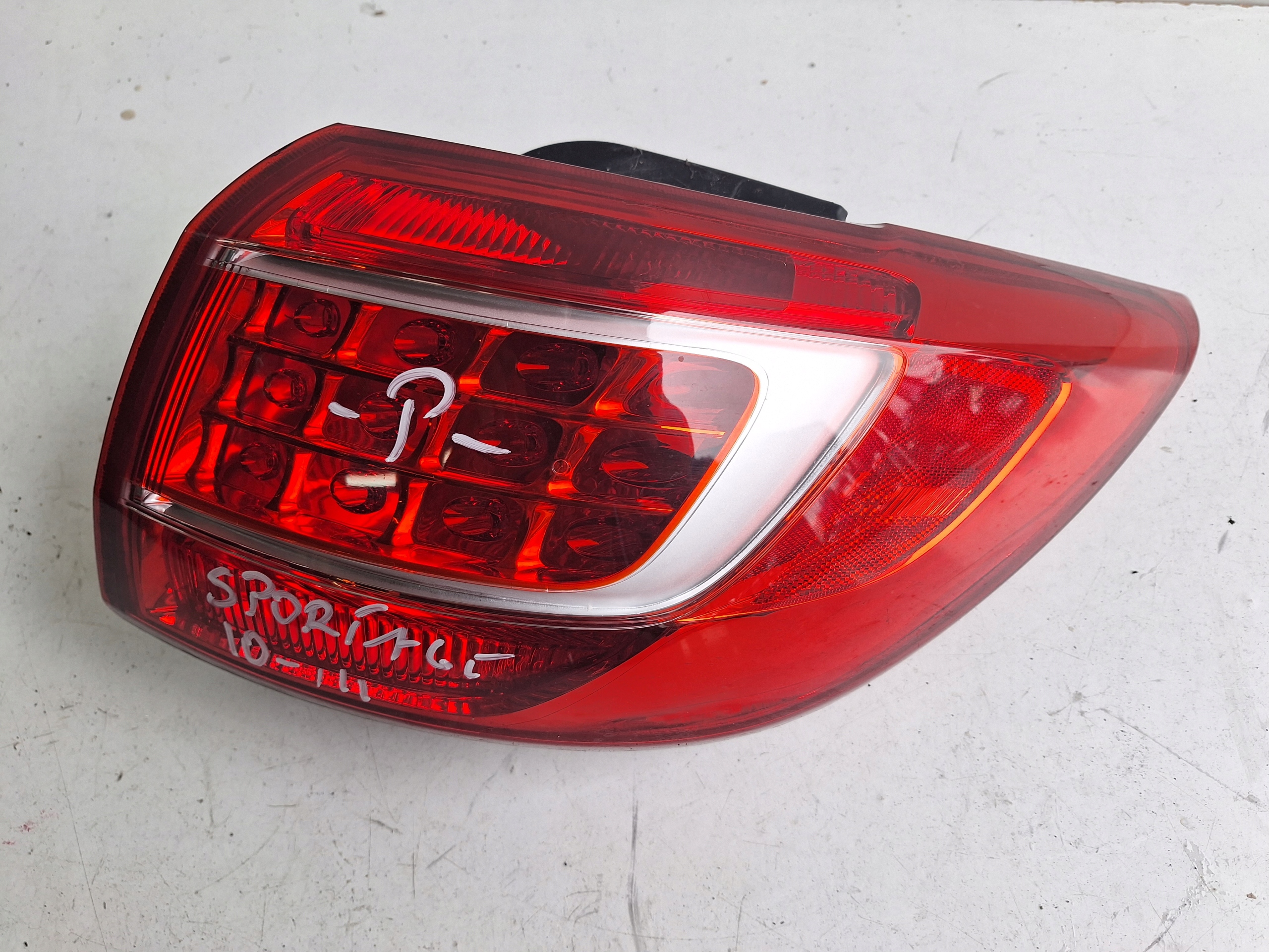 KIA SPORTAGE III 10-14 light right UK
