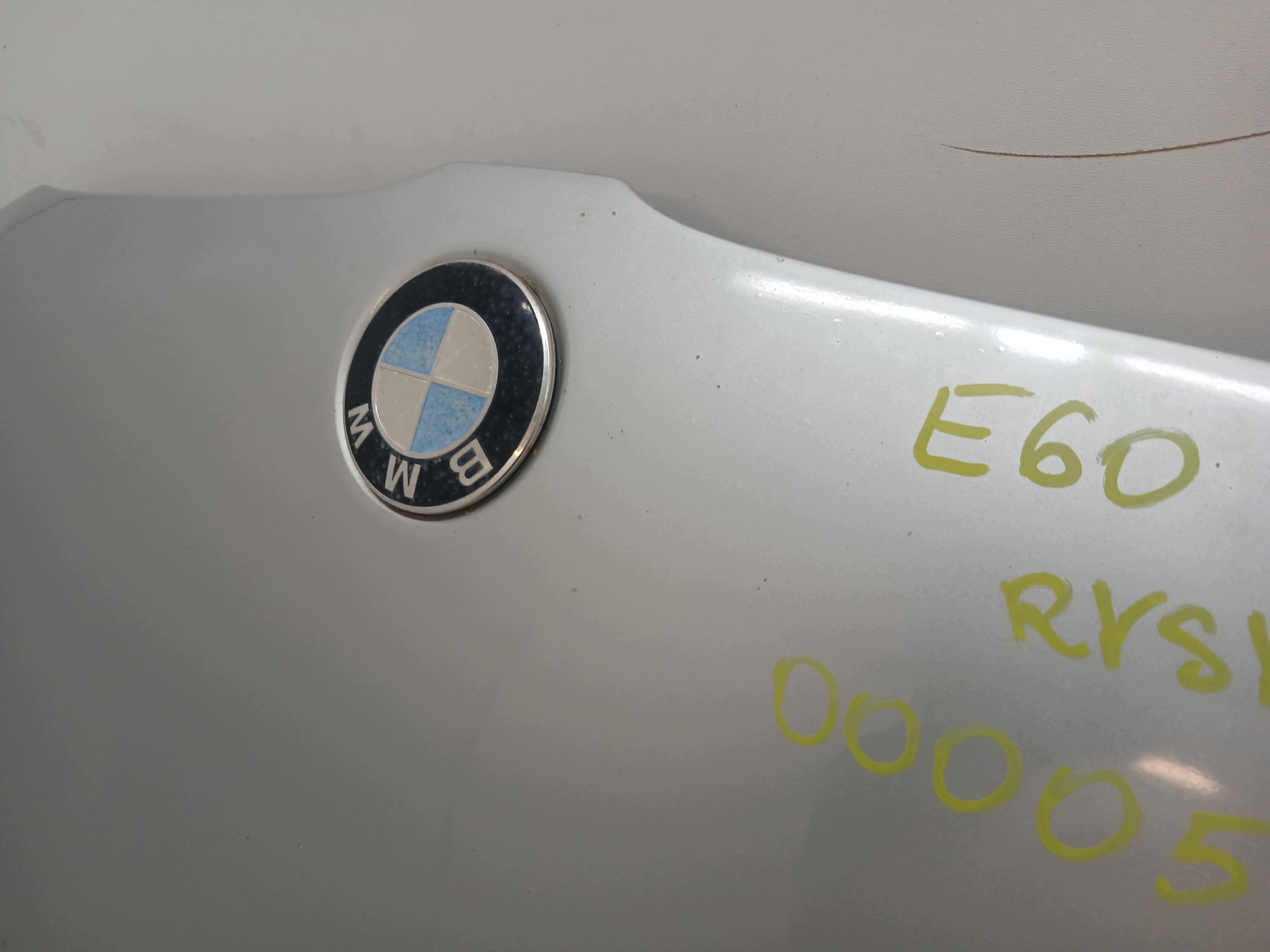 capot BMW E60 E61 TITANSILBER 354/7