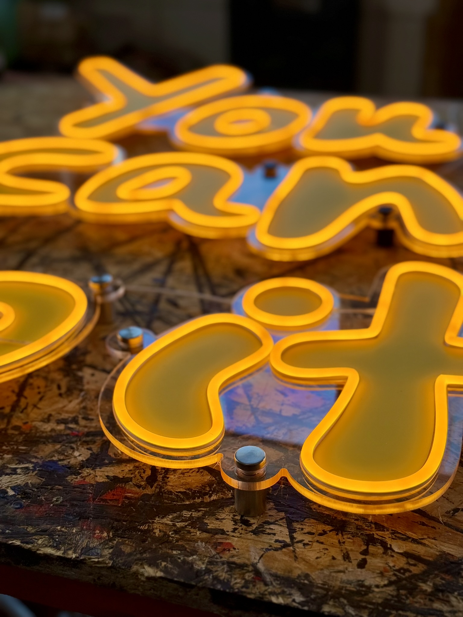 Personalizowany Neon LED - Twoje LOGO/NAPIS! Szerokość produktu 10 cm