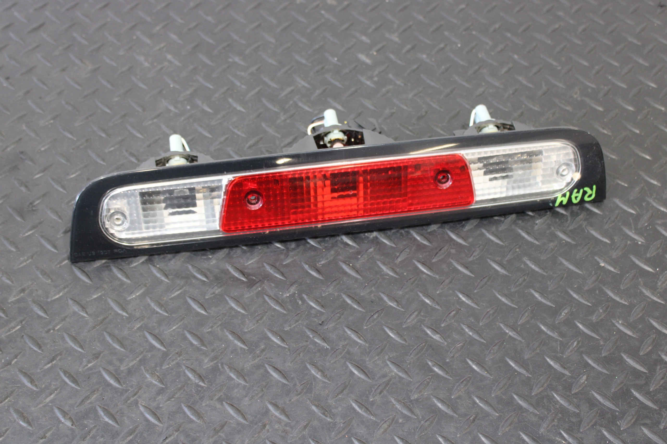 TRZECIE Leuchte STOP DODGE RAM V 5