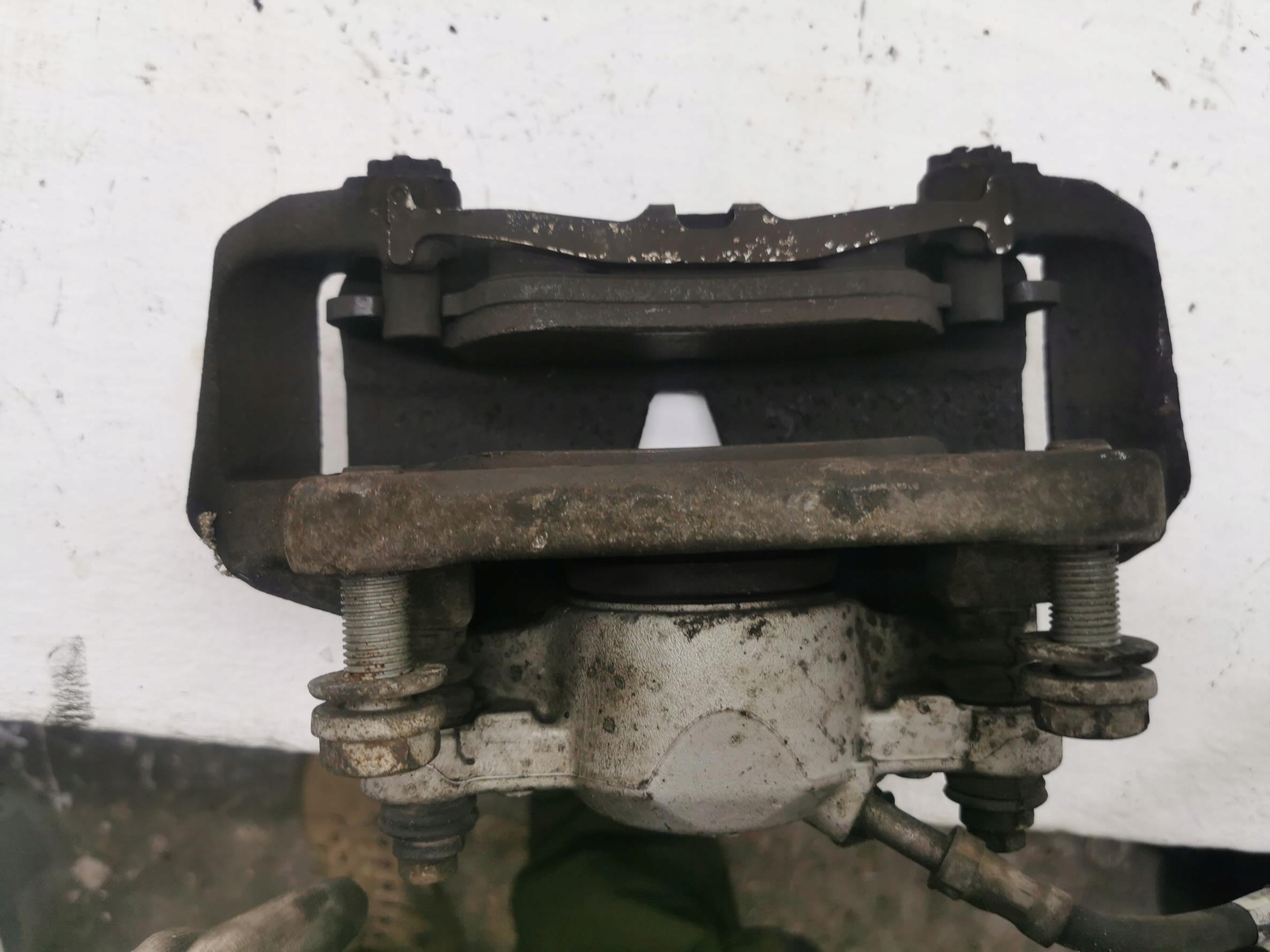 caliper brake right front AUDI A4 B8 2.7 V6 TDI