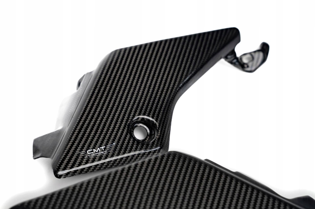 Yamsha 700 Tenere 19-25 T7 karbónová krytka pod nádržou Cmt Cubamoto