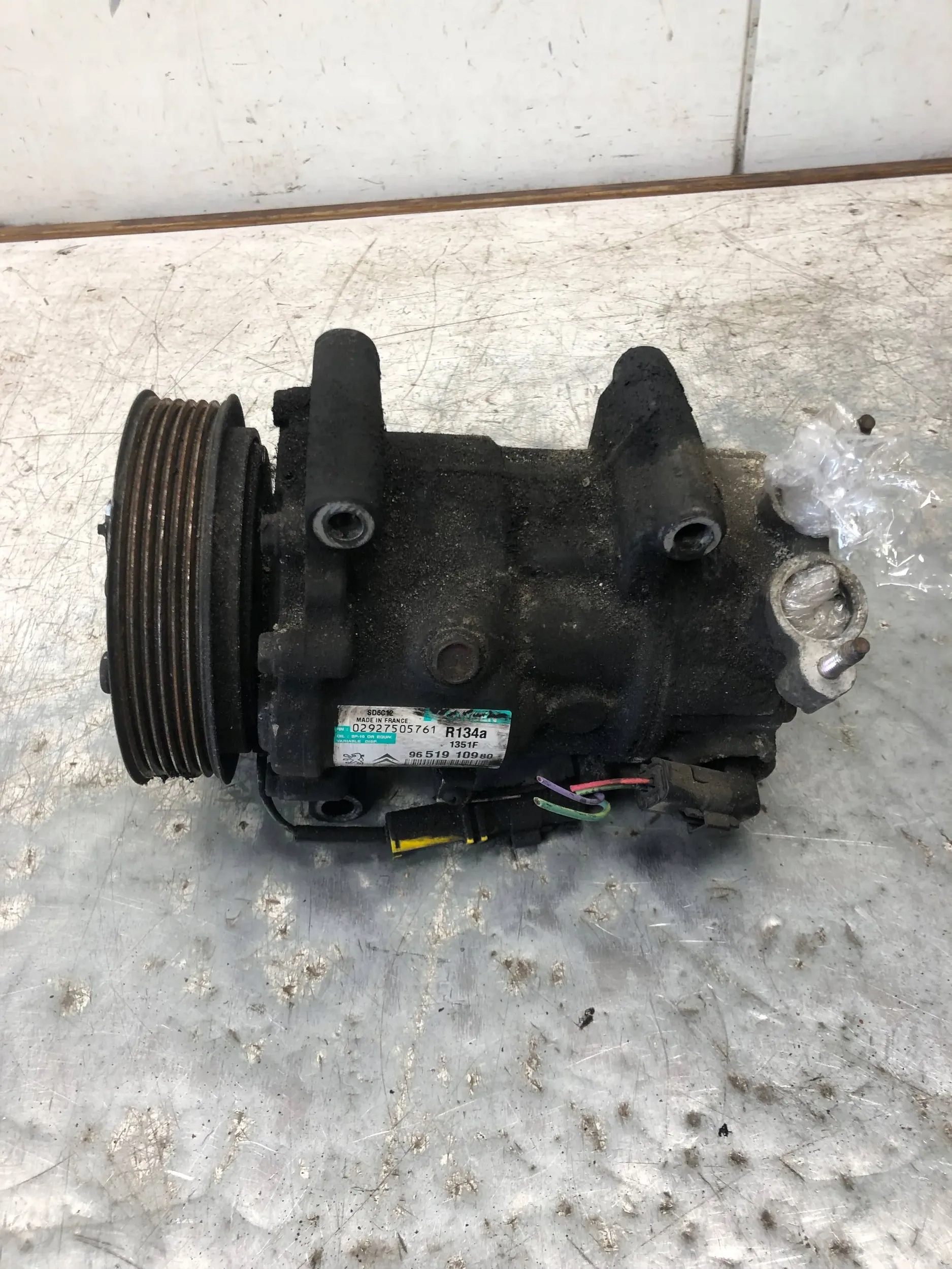 compressor compressor; of the air conditioning CITROEN C4 and 9651910980