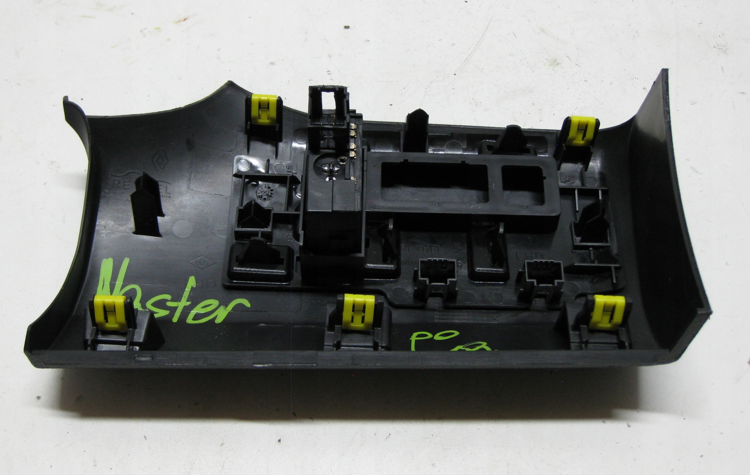 RENAULT MASTER III LIFT couverture couvre REGULACJA feux 682103939R