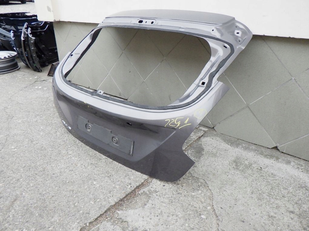 FORD FOCUS MK3 III HB 10- HECKKLAPPE