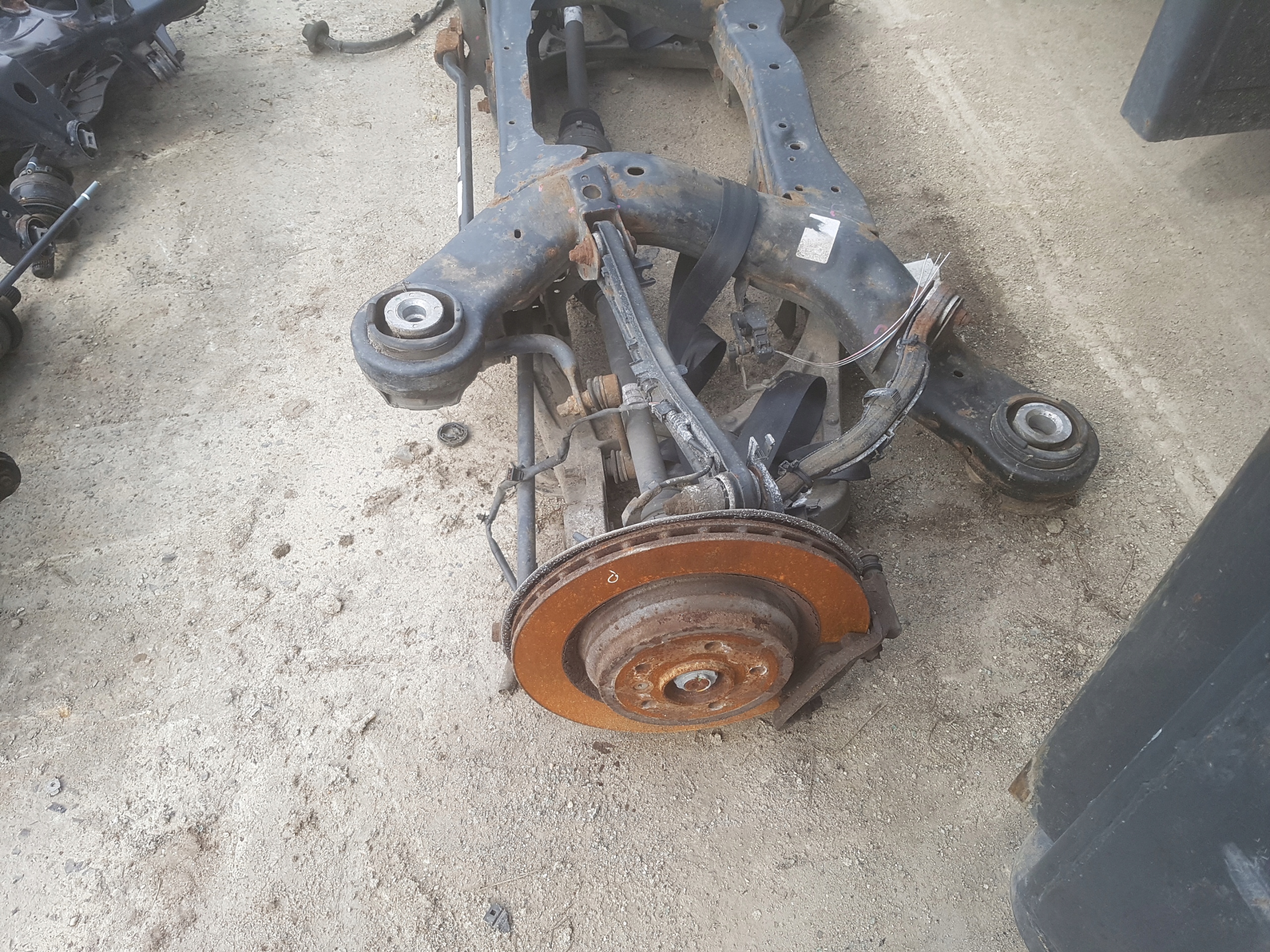 MERCEDES ML W166 2.2 CDI BELKA ZAWIESZENIA TYŁ Producent części Mercedes-Benz OE