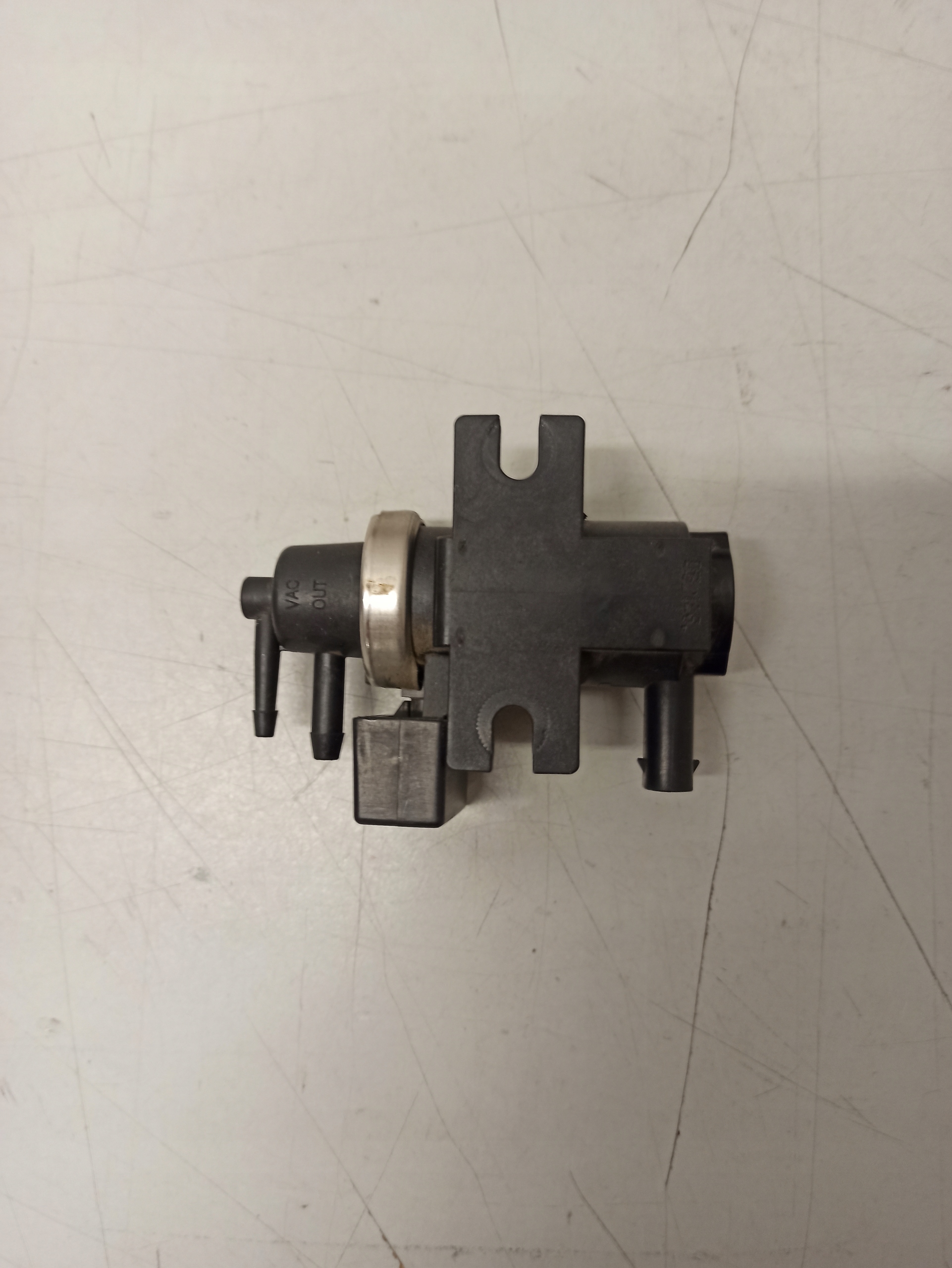 mercedes-benz oe A0051535528 клапан agr